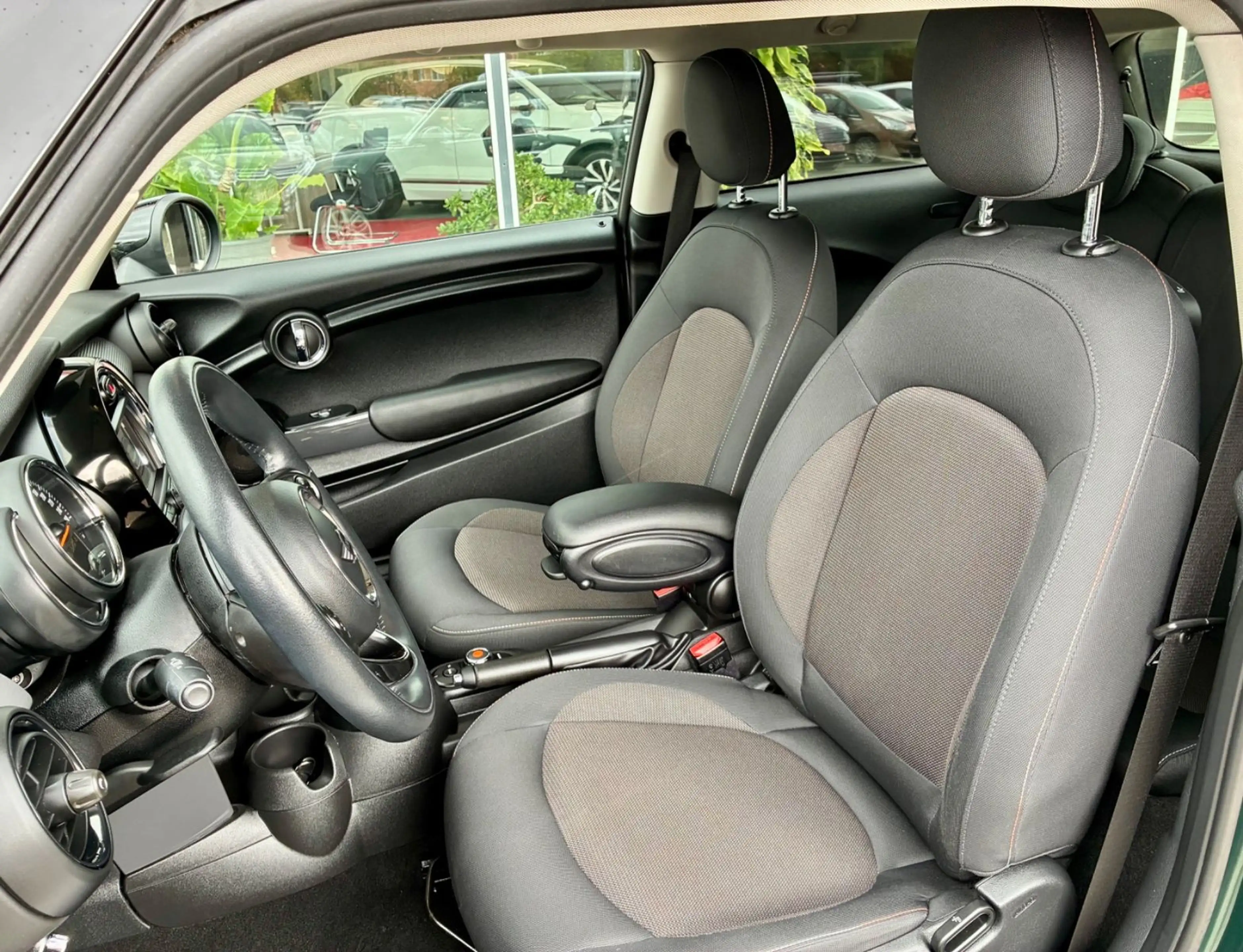 MINI Cooper D 1.5 TDi Automatik Tempomat Scheckheft — photo 11