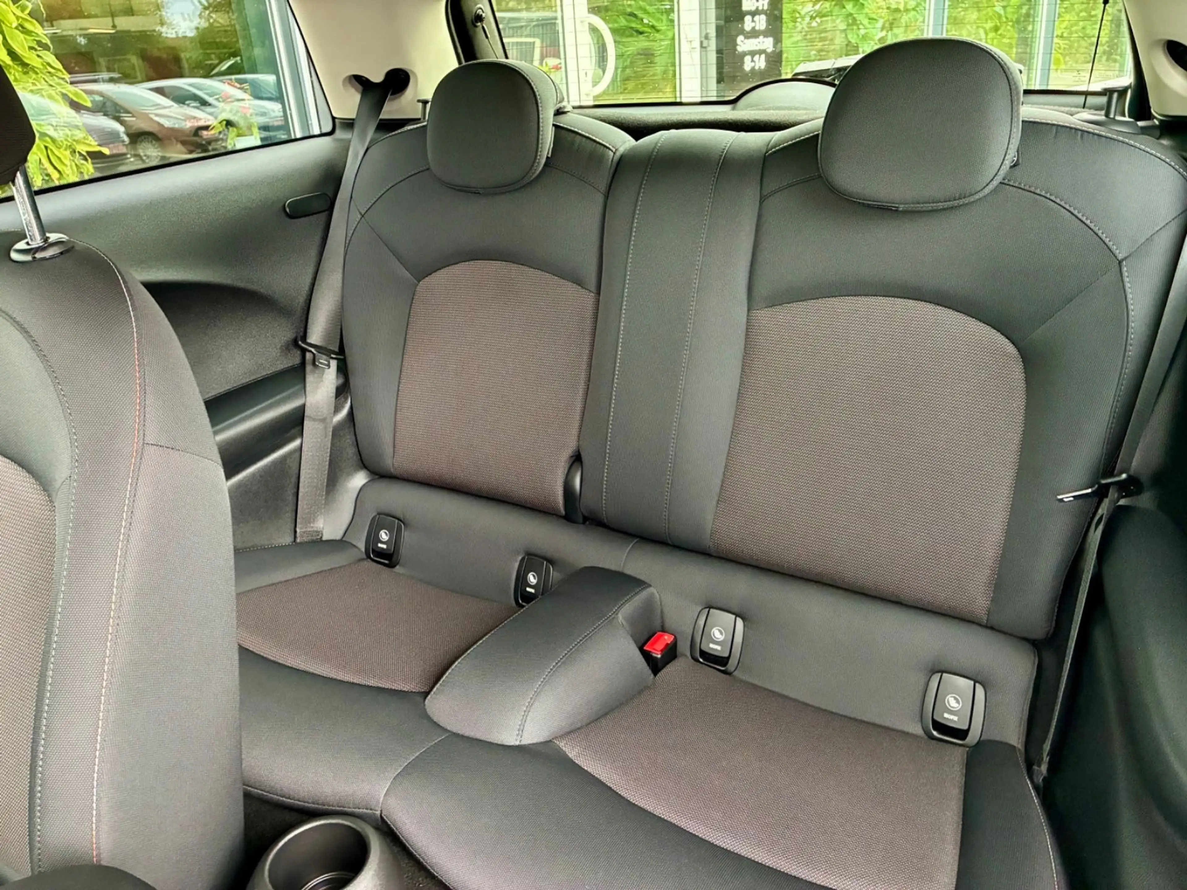 MINI Cooper D 1.5 TDi Automatik Tempomat Scheckheft — photo 13