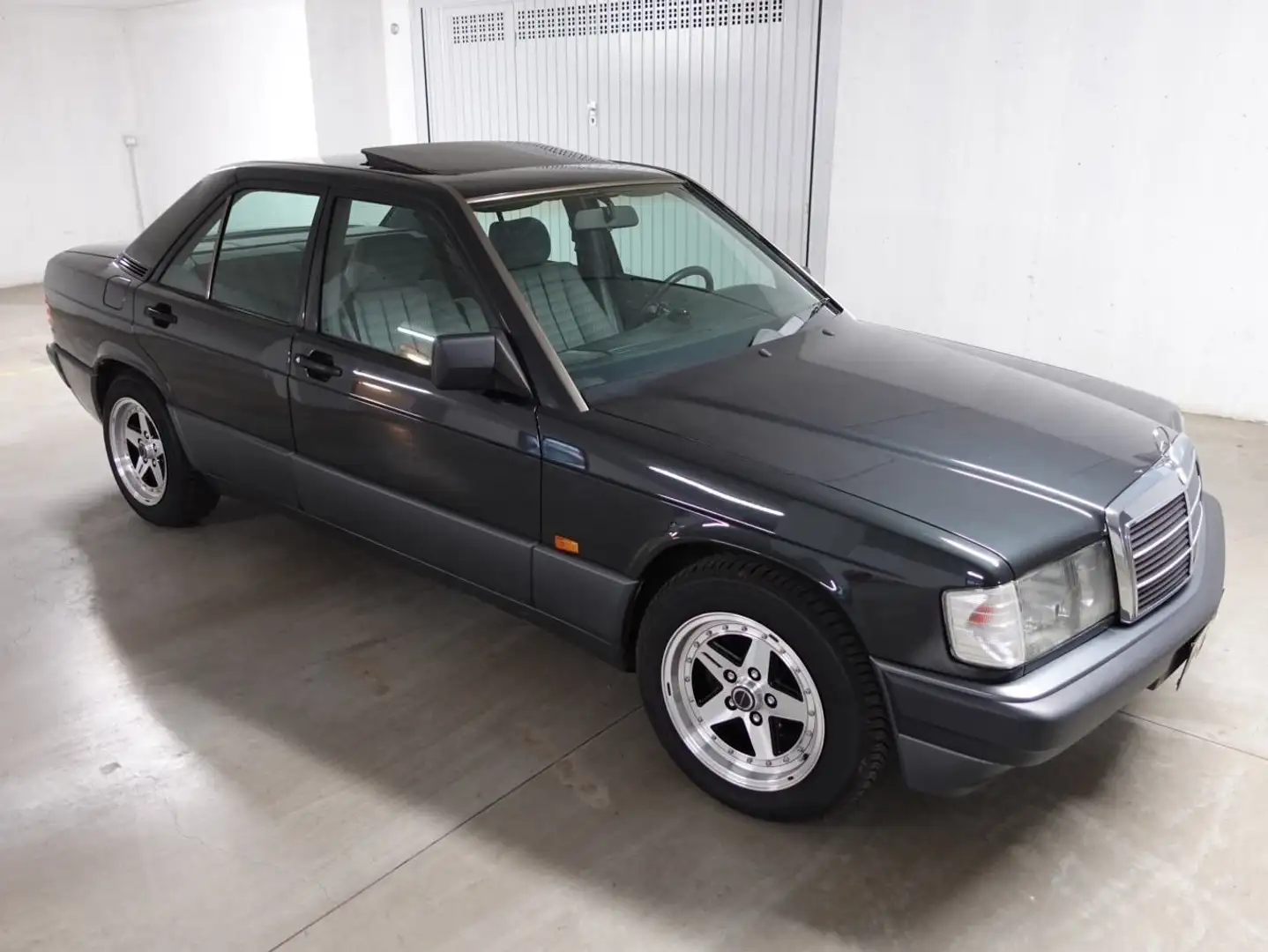 Mercedes-Benz 190 2.0 E 122cv Grigio - 2