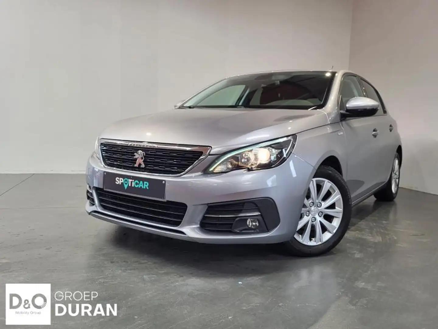 Peugeot 308 Style 1.2 PureTech 110pk Man.6 Gris - 1