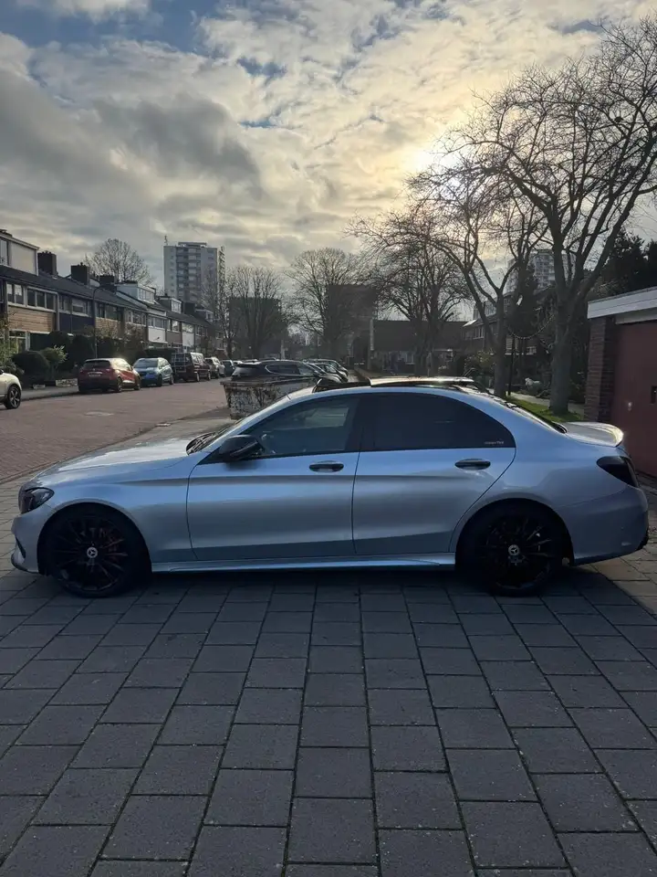 Mercedes-Benz C 180
