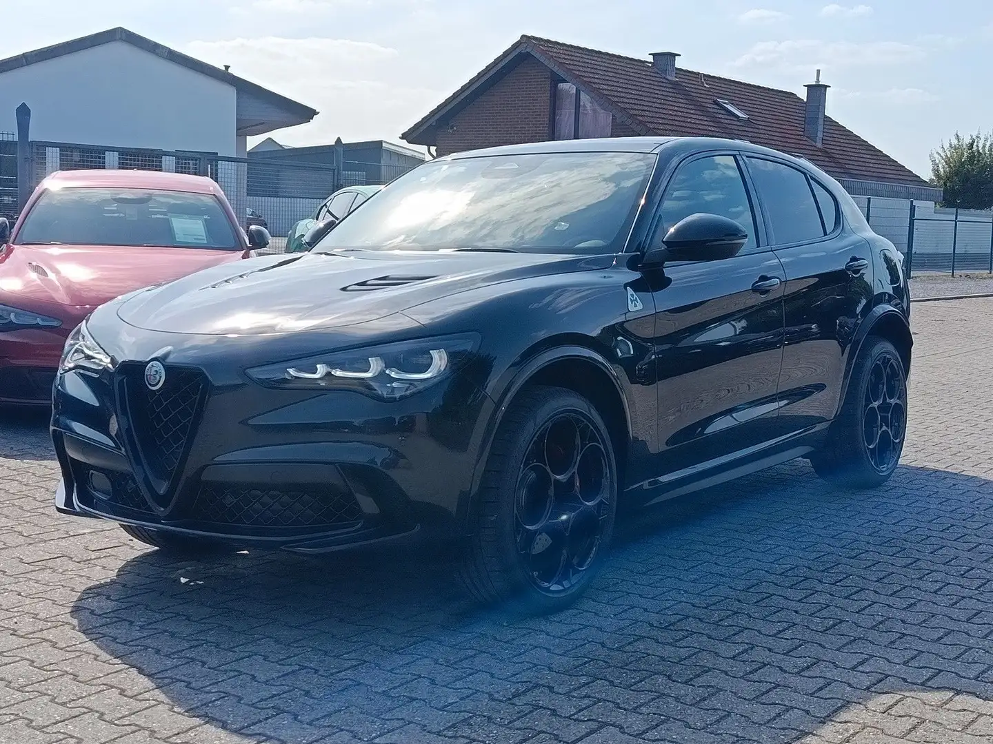 Alfa Romeo Stelvio Quadrifoglio Q4 #Pano #TechPaket Schwarz - 1
