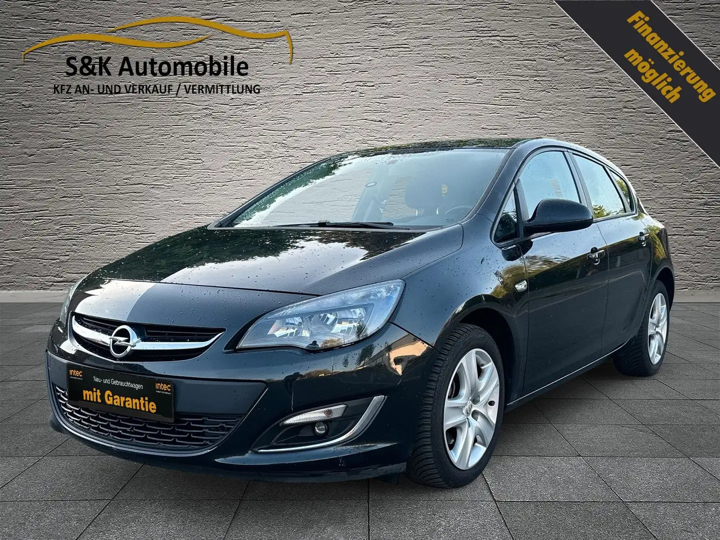 Opel Astra J Limousine Edition 2.0/Automatik/SHZ Noir - 1