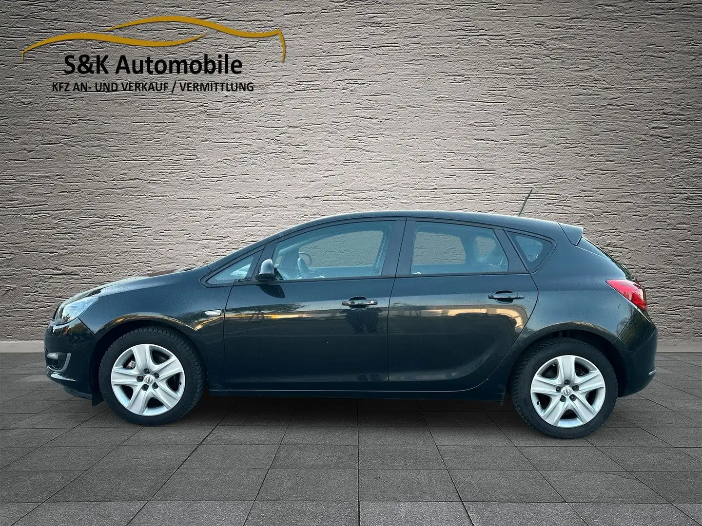 Opel Astra J Limousine Edition 2.0/Automatik/SHZ Noir - 2