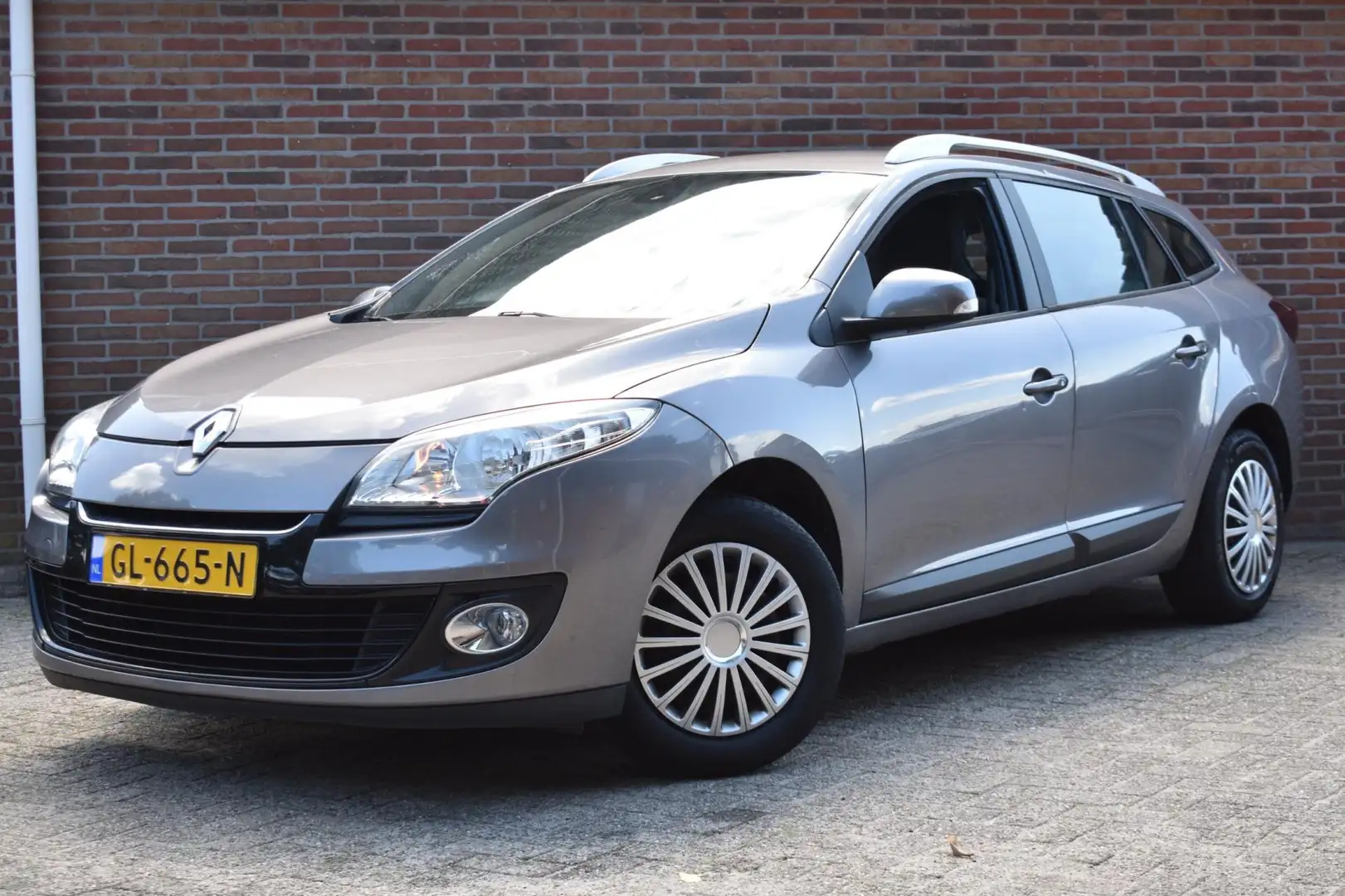 Renault Megane Estate 1.2 TCe Expression '13 MOTOR DEFECT!!! Gris - 1