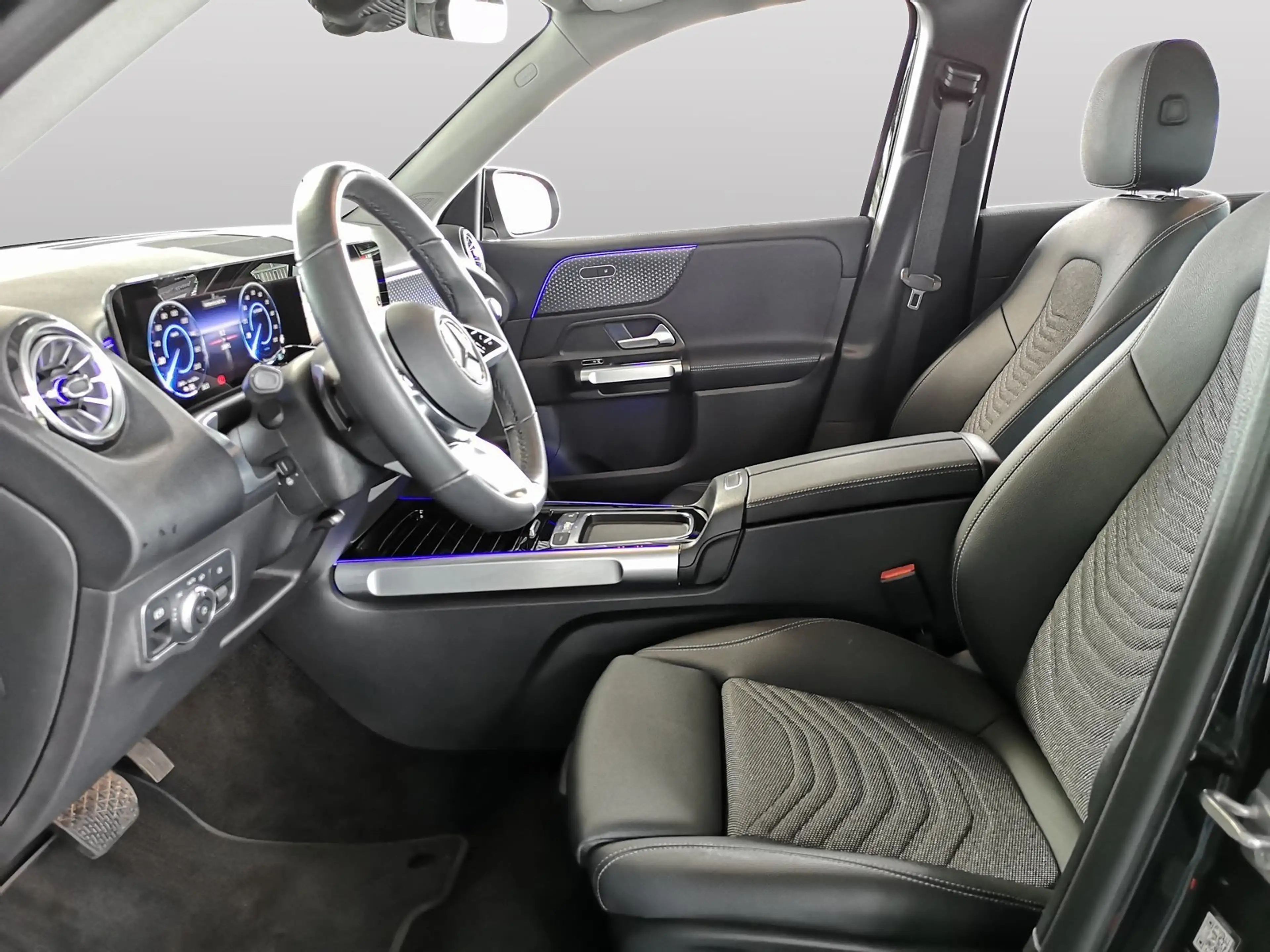 Mercedes-Benz EQB 350 4M Progressive ADVANCED+ANHÄNGERKUPPLUNG — photo 14