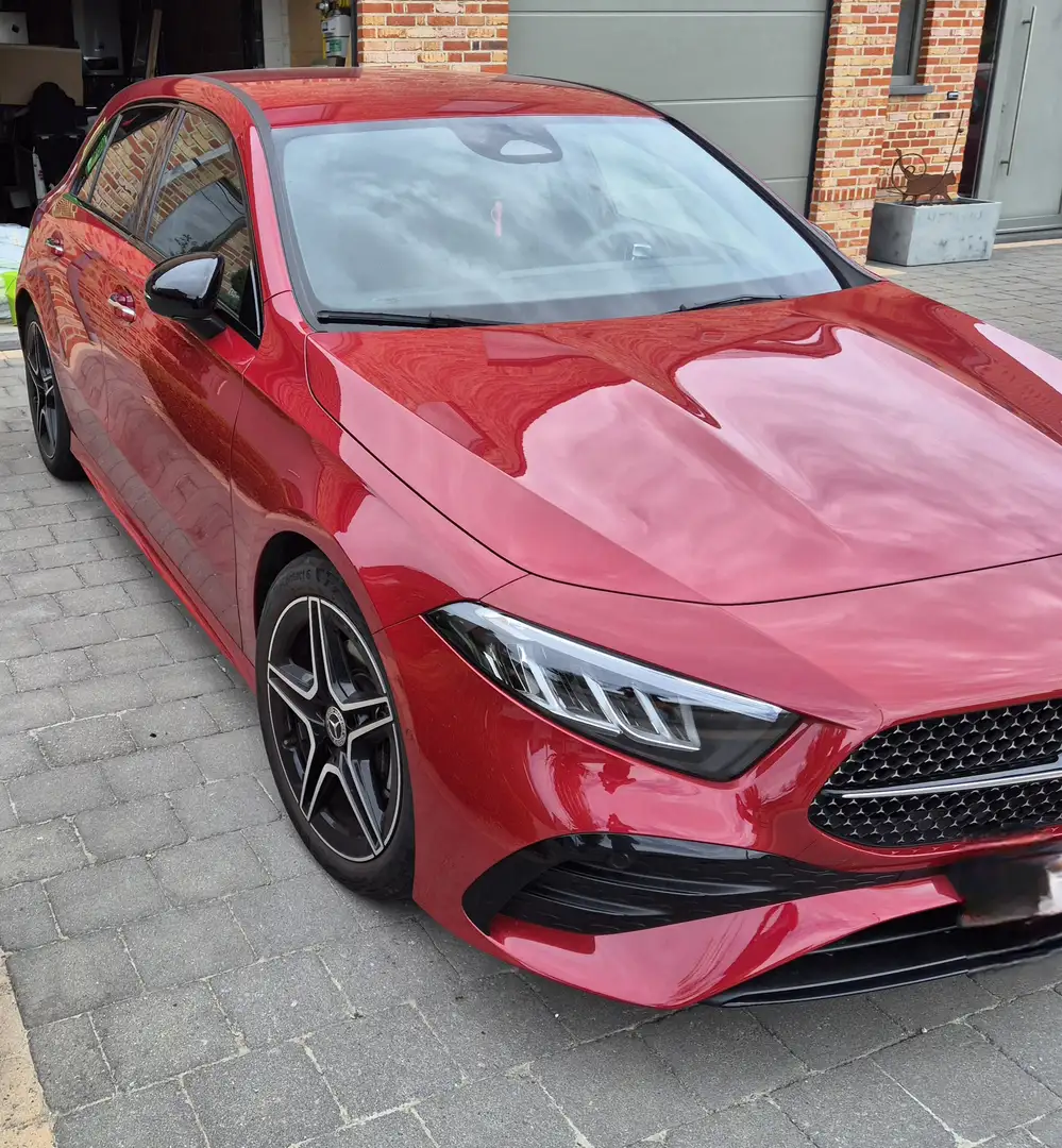 Mercedes-Benz A 180 Classe A 180 7G-DCT AMG Line Red - 2