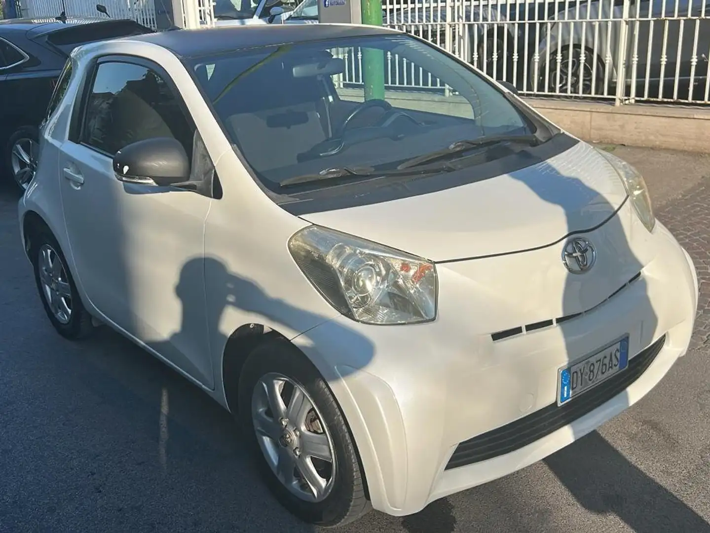 Toyota iQ iQ 1.0 cvt (multidrive) Bianco - 2