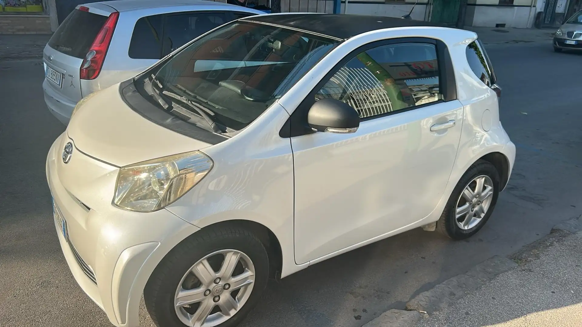 Toyota iQ iQ 1.0 cvt (multidrive) Bianco - 1