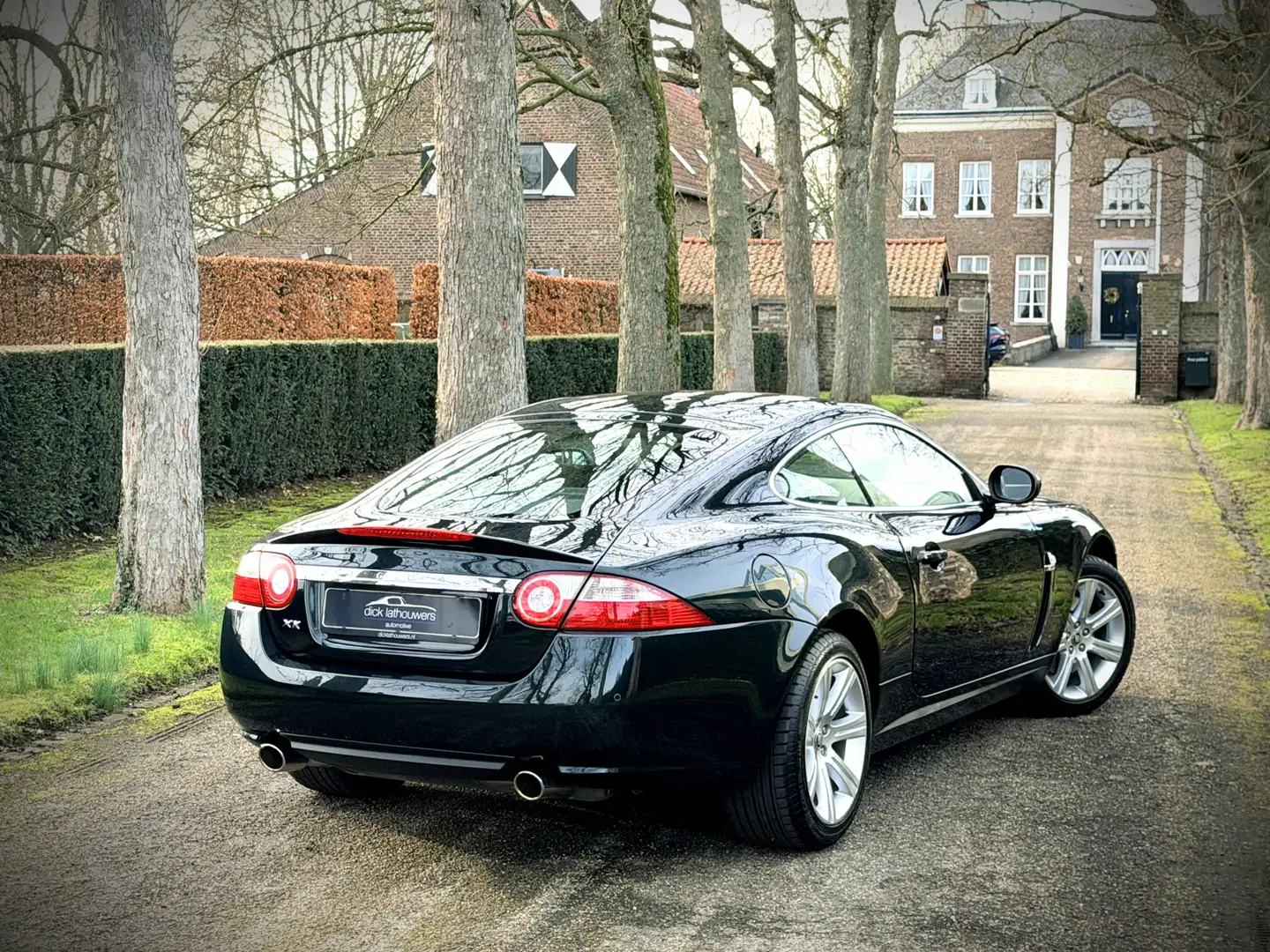 Jaguar XK 3.5 V8 Coupé / 1 OWNER / FULL SERVICE / BOTANICAL Vert - 2