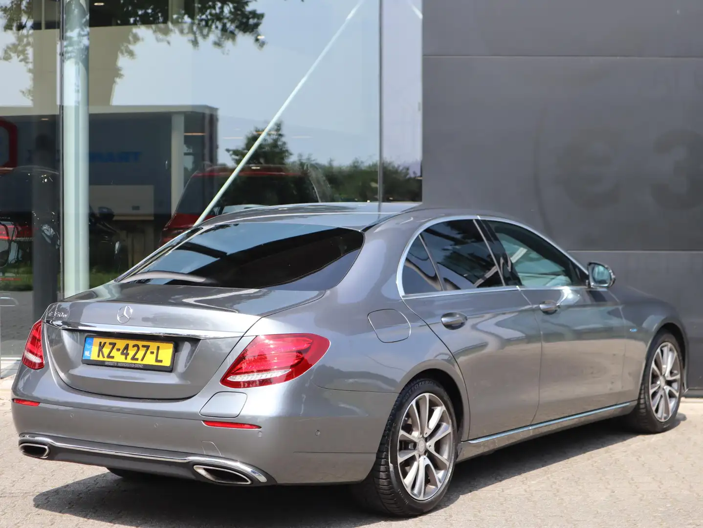 Mercedes-Benz E 350 e Lease Edition Grijs - 2