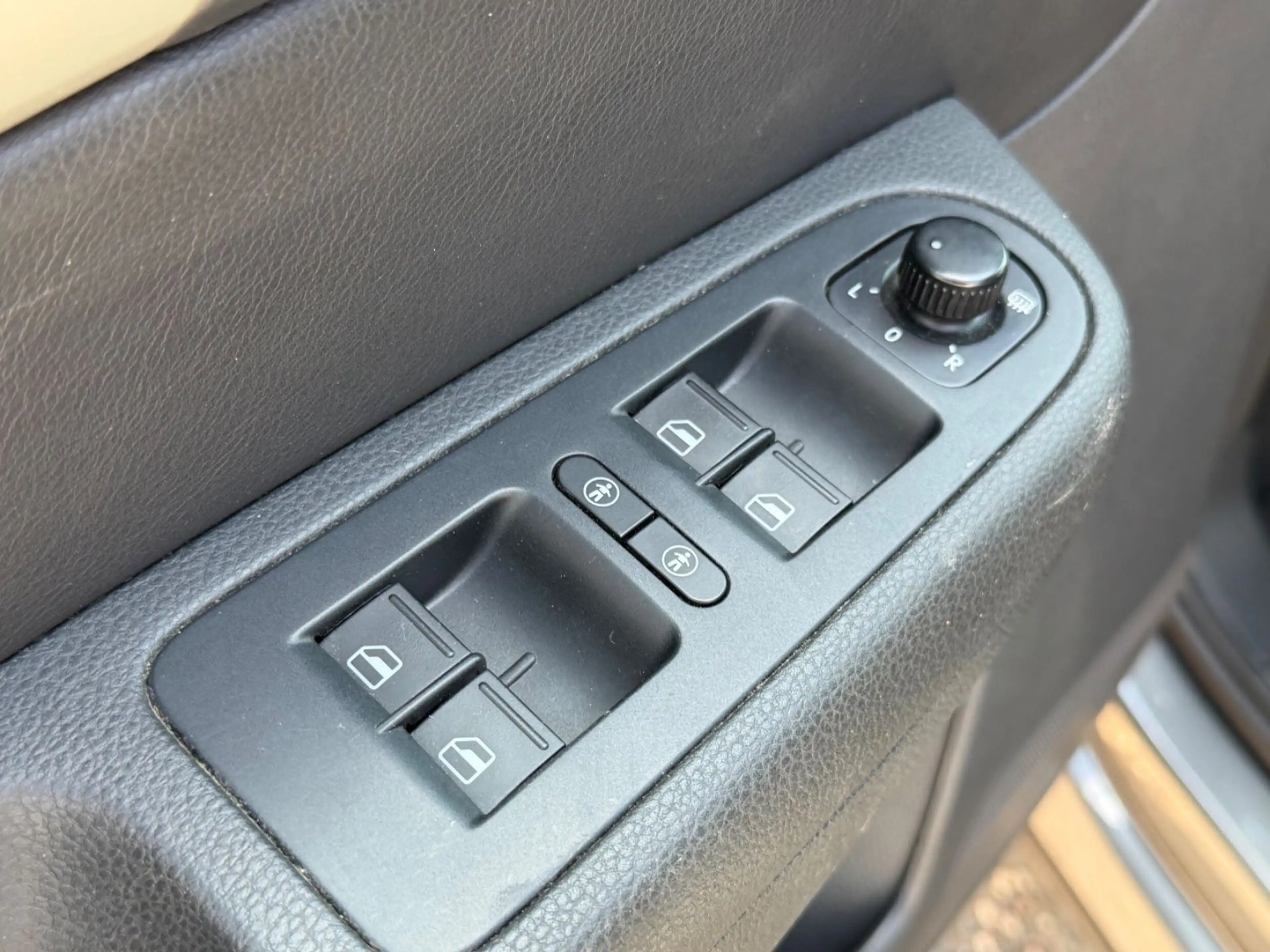 SEAT Alhambra Style 140PS/LEDER/DSG/KAMERA — photo 14
