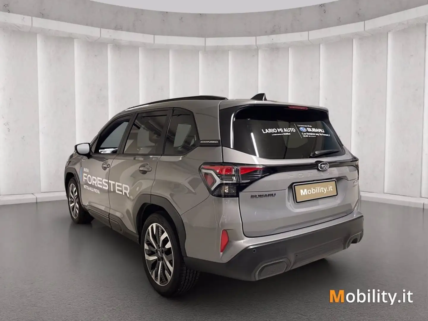 Subaru Forester 2.0i e-boxer Premium lineartronic Bianco - 2