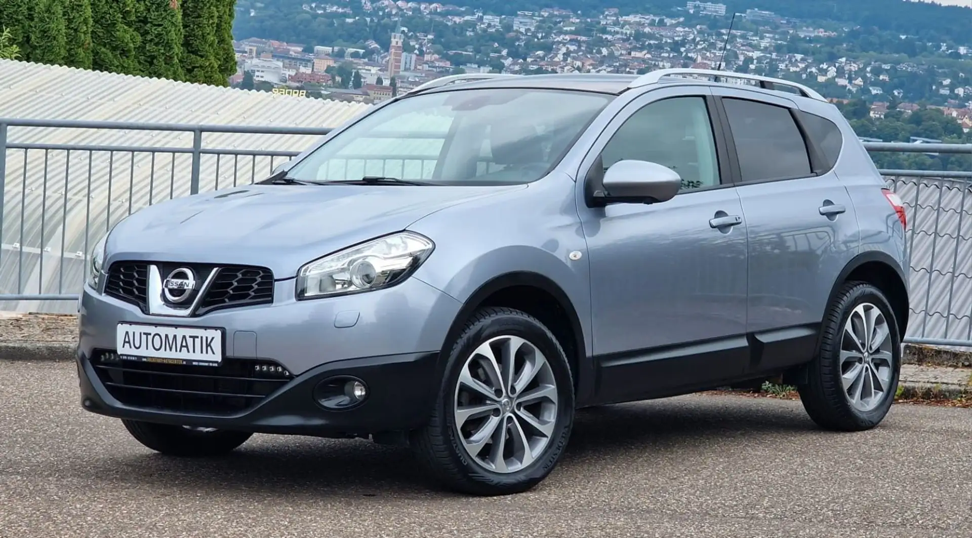Nissan Qashqai Tekna 4X4*AUT.*PANO*LEDER*NAVI*360 CAM* Silber - 1