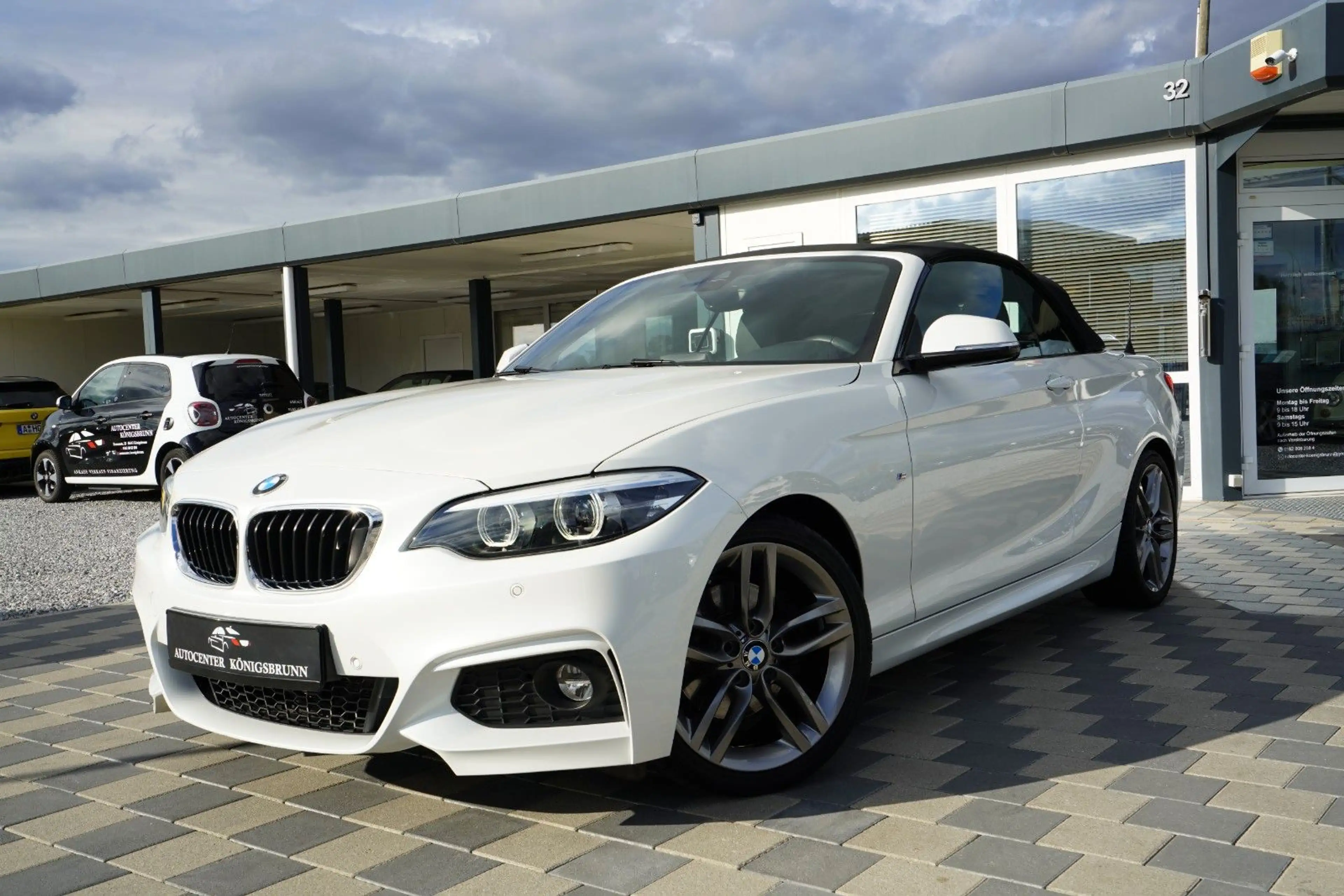 BMW 220 i Cabrio*M Sport*Leder*H&K*Navi*Automatik*DAB