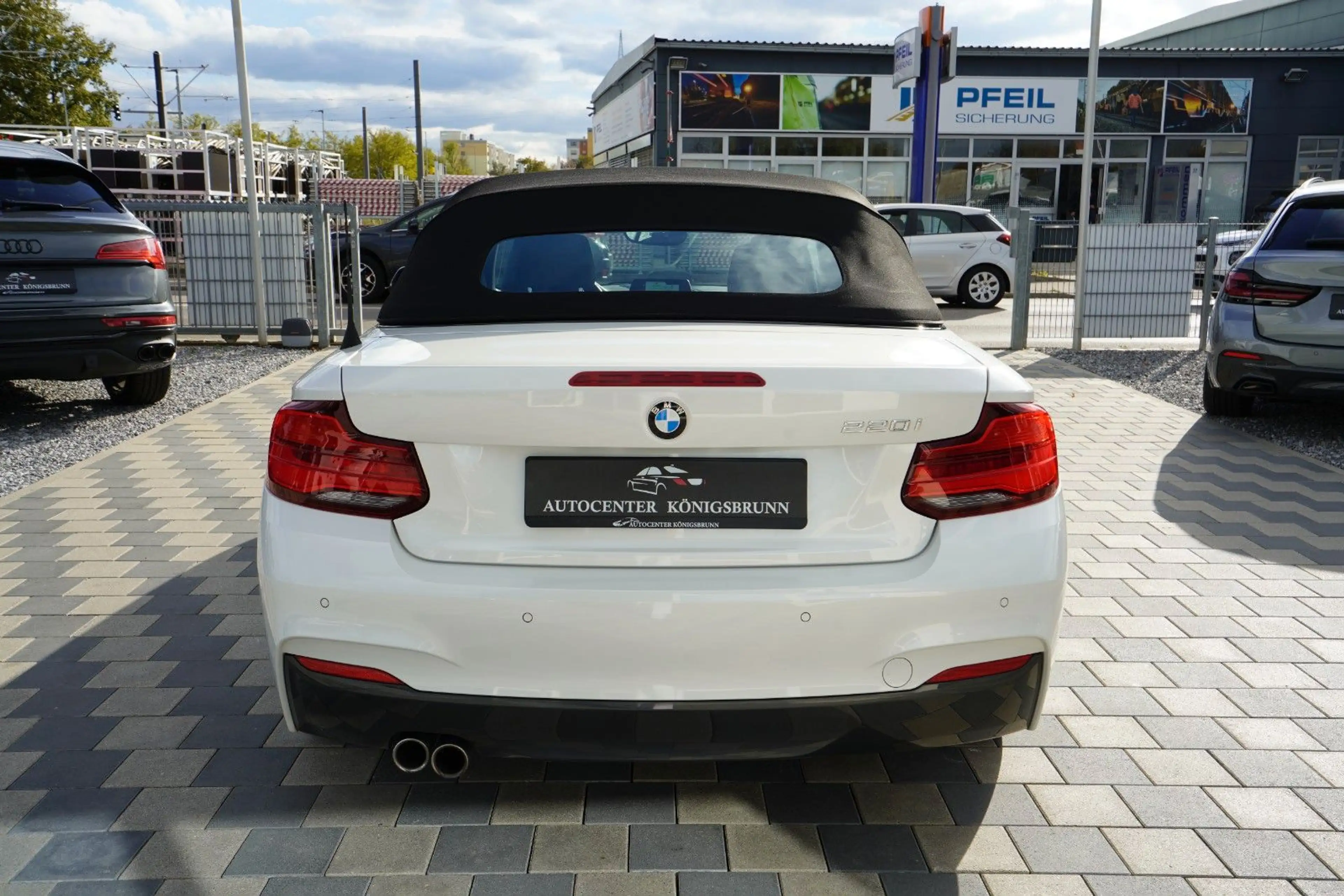 BMW 220 i Cabrio*M Sport*Leder*H&K*Navi*Automatik*DAB — photo 6