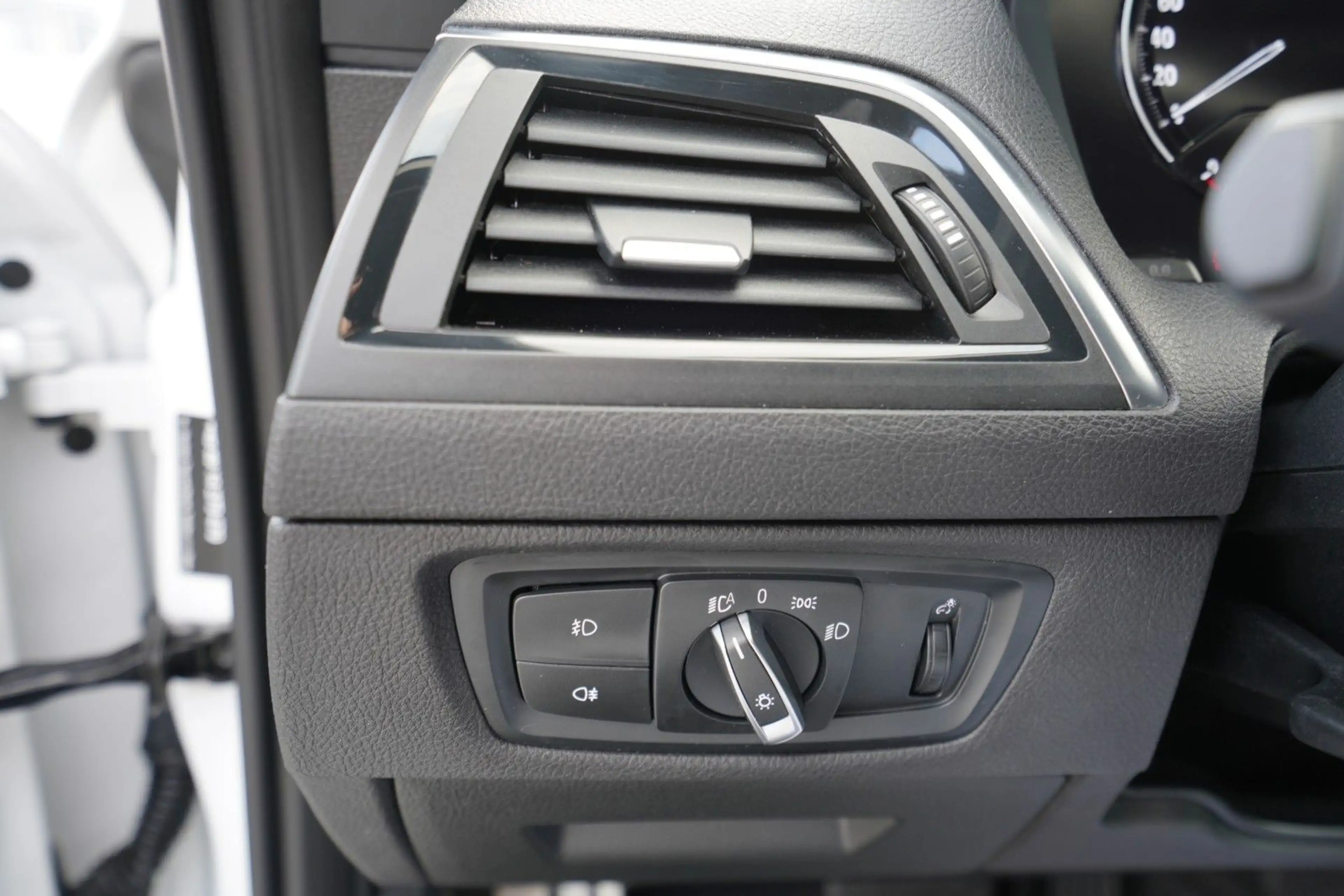 BMW 220 i Cabrio*M Sport*Leder*H&K*Navi*Automatik*DAB — photo 10