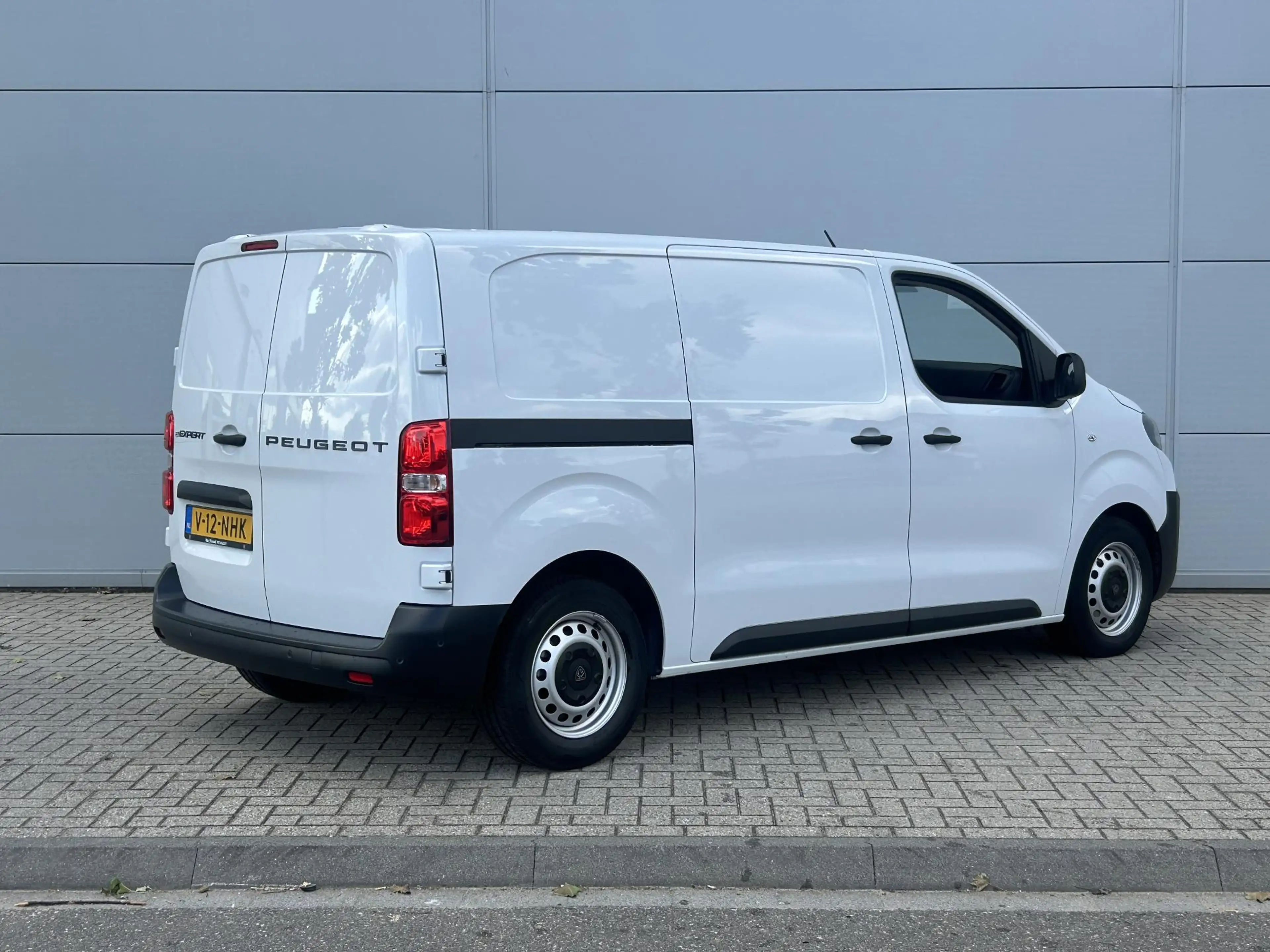 Peugeot e-Expert EV L2 75 kWh | Camera | Navigatie | Verlengde sche — photo 5