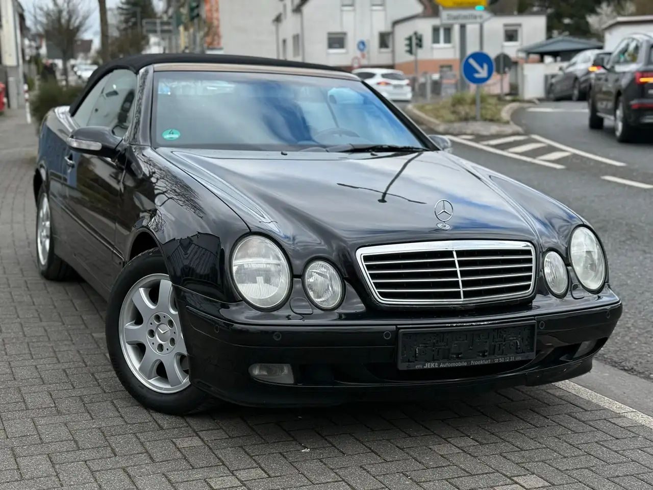 Mercedes-Benz CLK 320