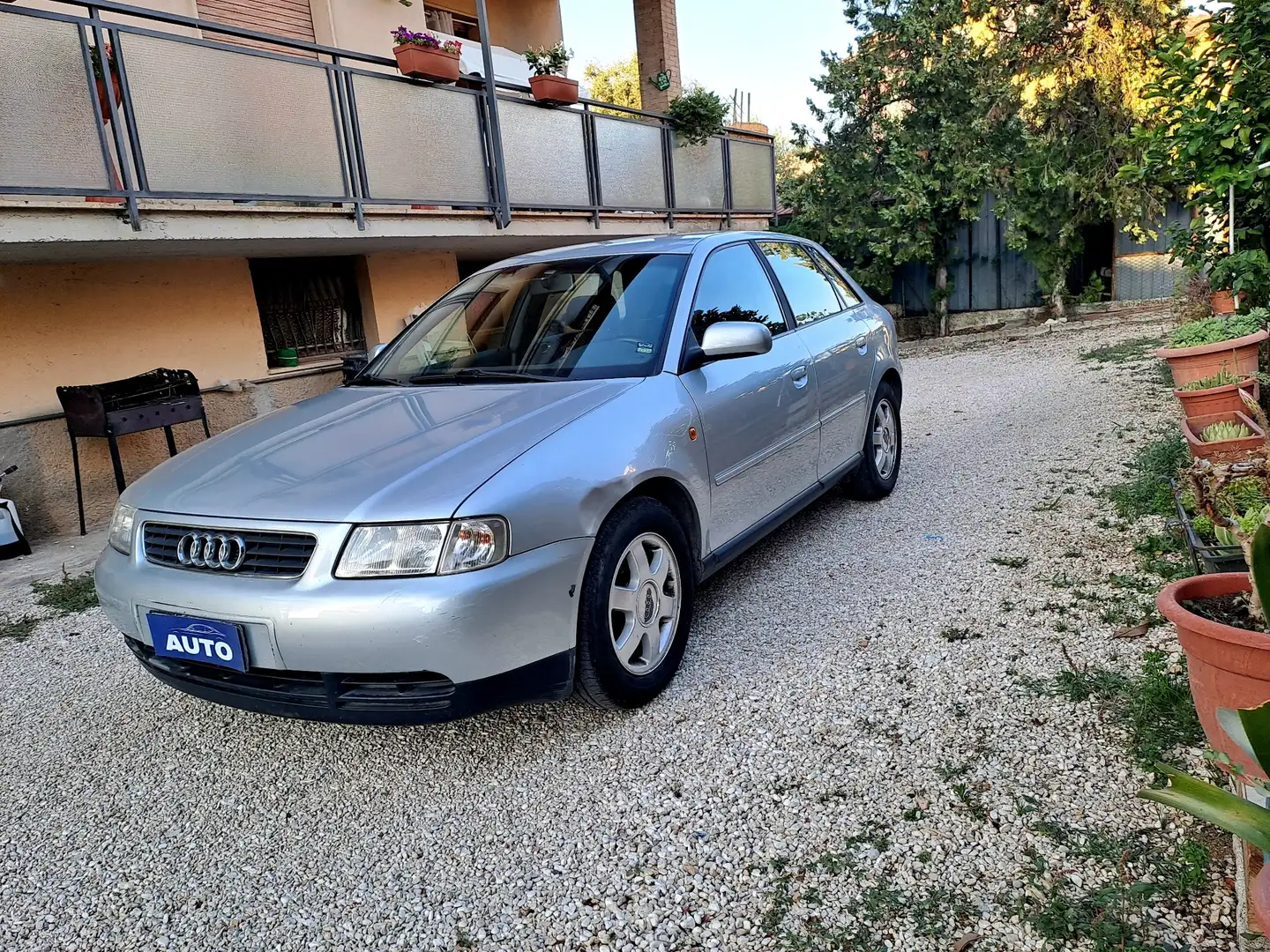 Audi A3 5p 1.6 Ambiente - 1