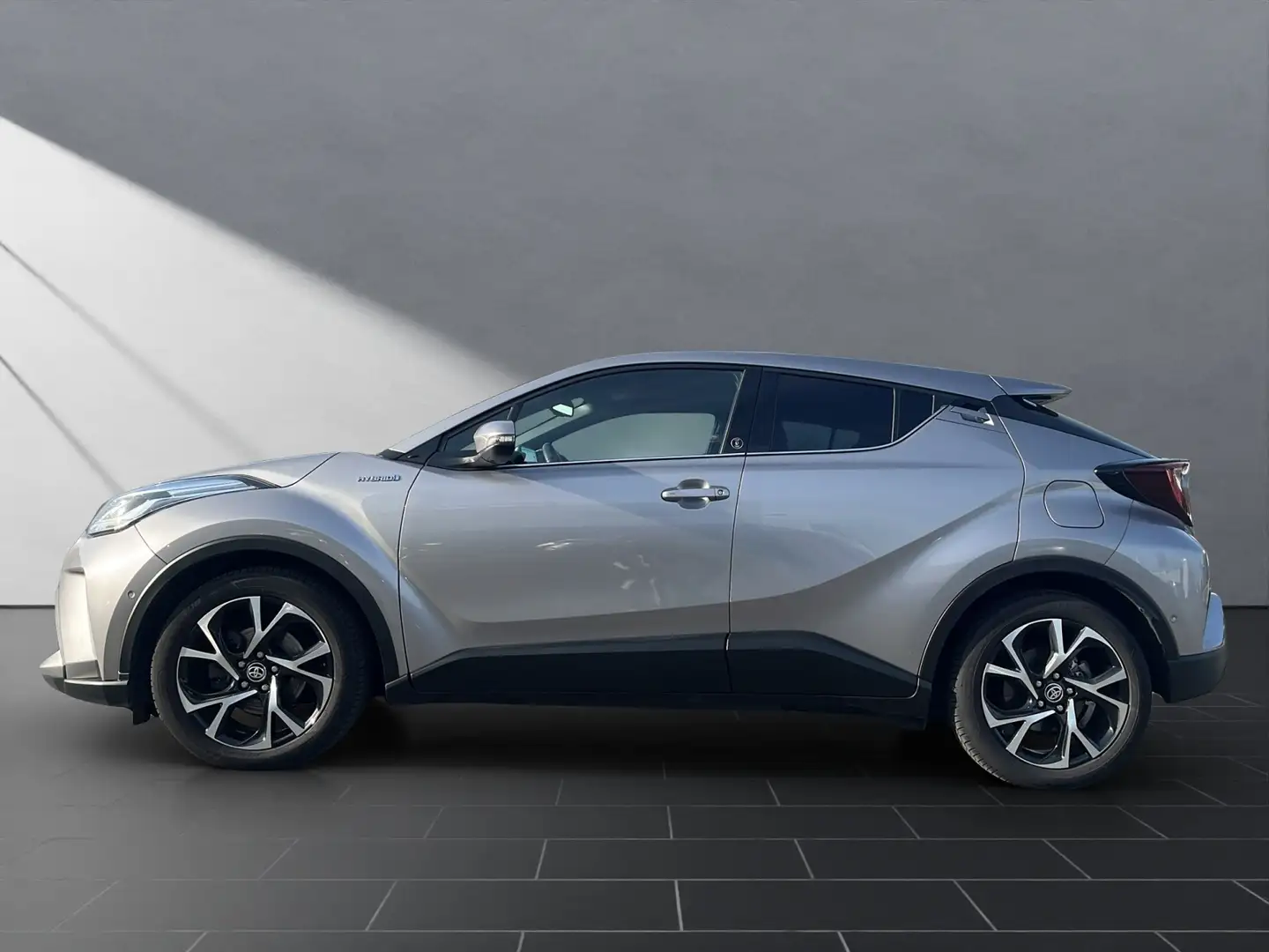 Toyota C-HR (X10) Hybrid Team D Silber - 2