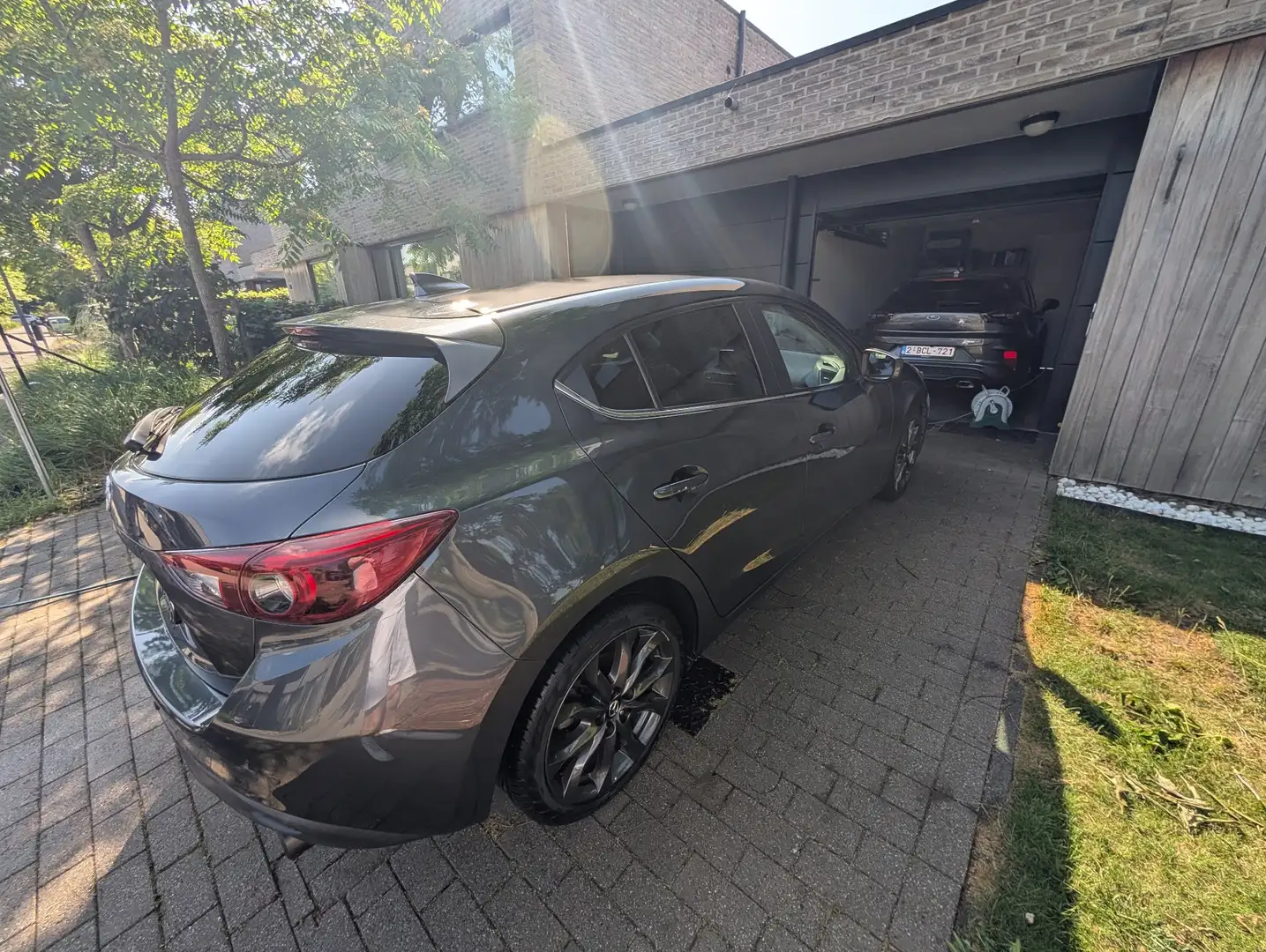 Mazda 3 SKYACTIV-G 120 NAKAMA Gris - 2