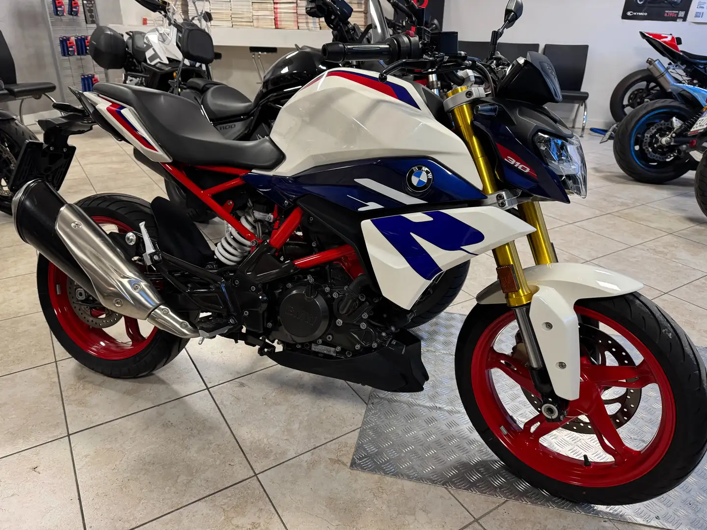 BMW G 310 R - 1