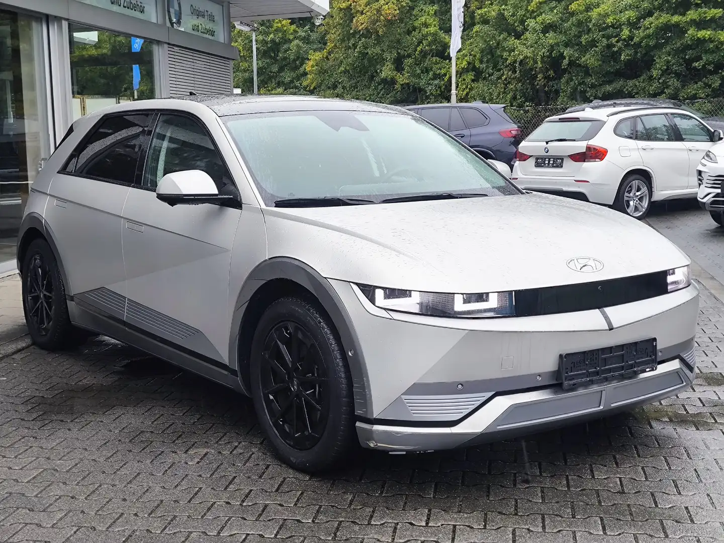 Hyundai IONIQ 5 Uniq 2WD PANO+LED+SHZ+HEAD+NAVI+ACC+360 Or - 2