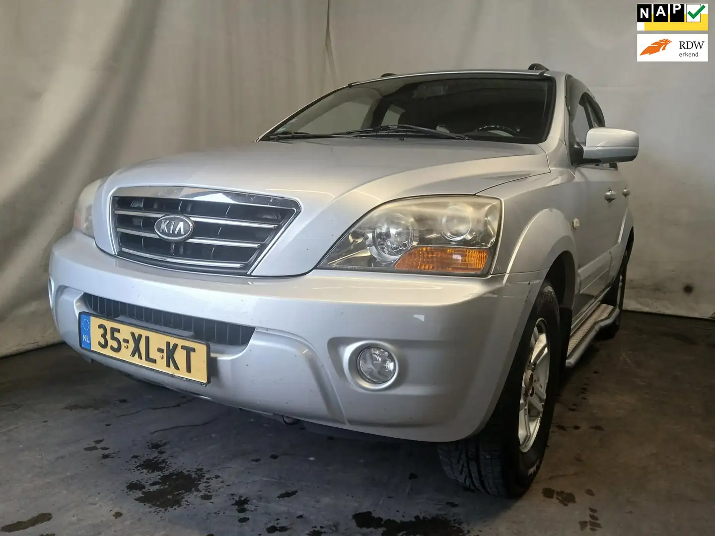 Kia Sorento 3.3 V6 Adventure - LPG - Clima - Navi - Schade Grijs - 1