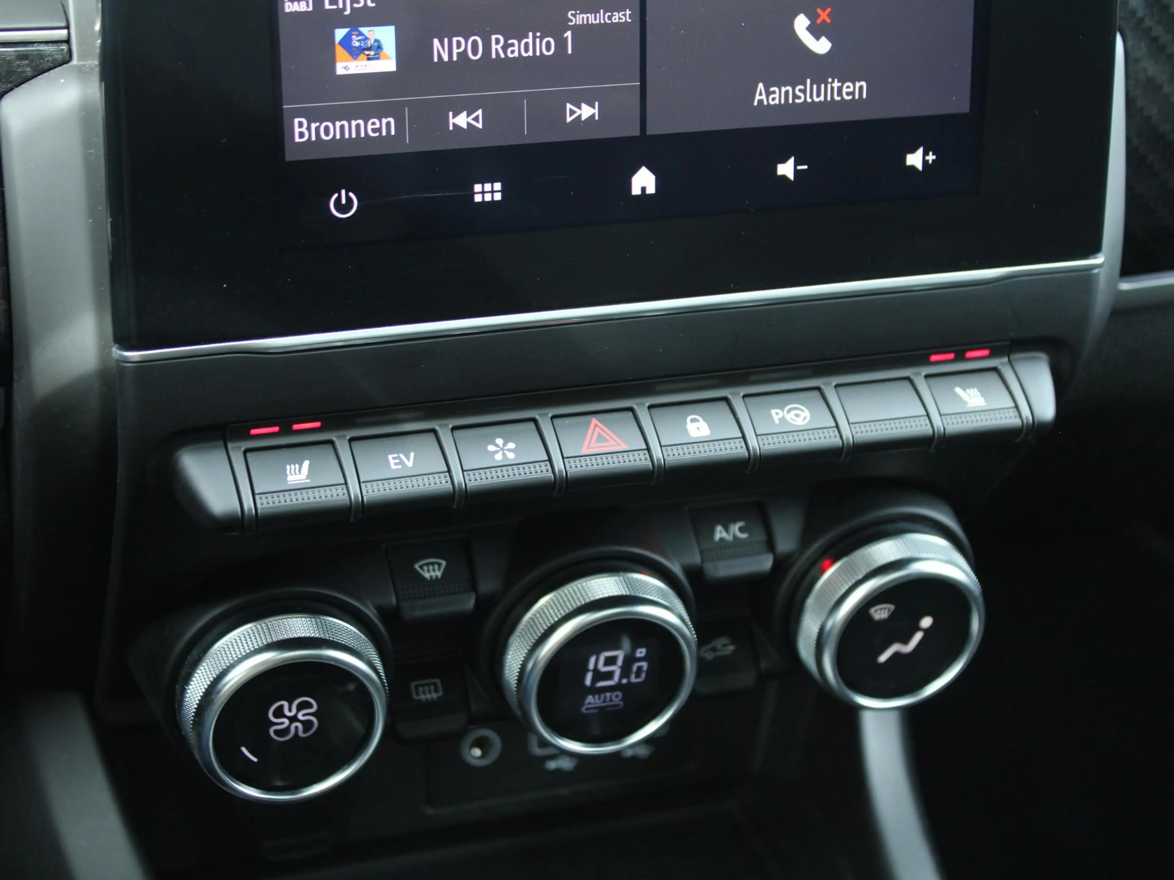 Renault Arkana 1.6 E-Tech hybrid 145 E-Tech engineered | Panorama — photo 38
