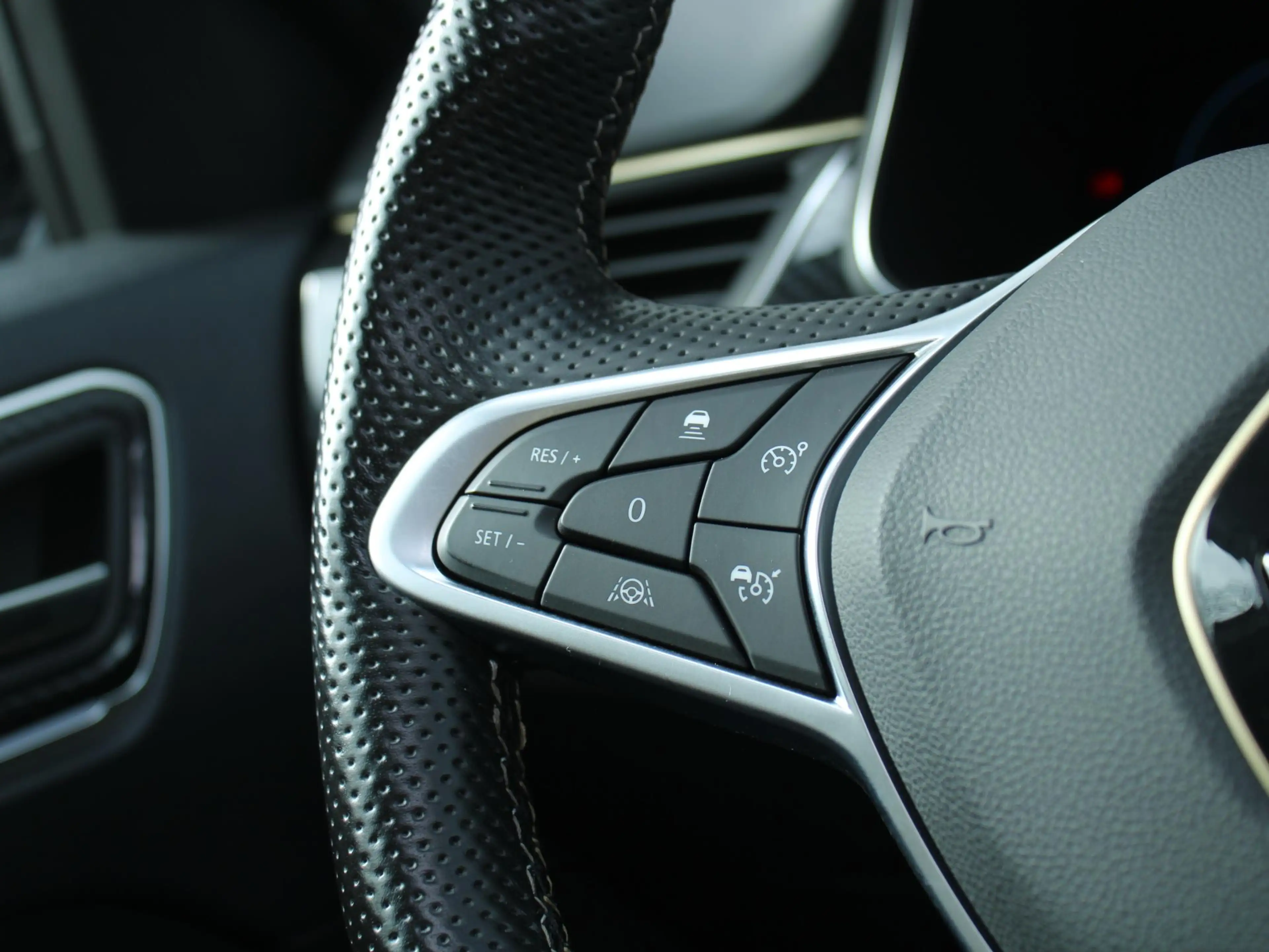 Renault Arkana 1.6 E-Tech hybrid 145 E-Tech engineered | Panorama — photo 23