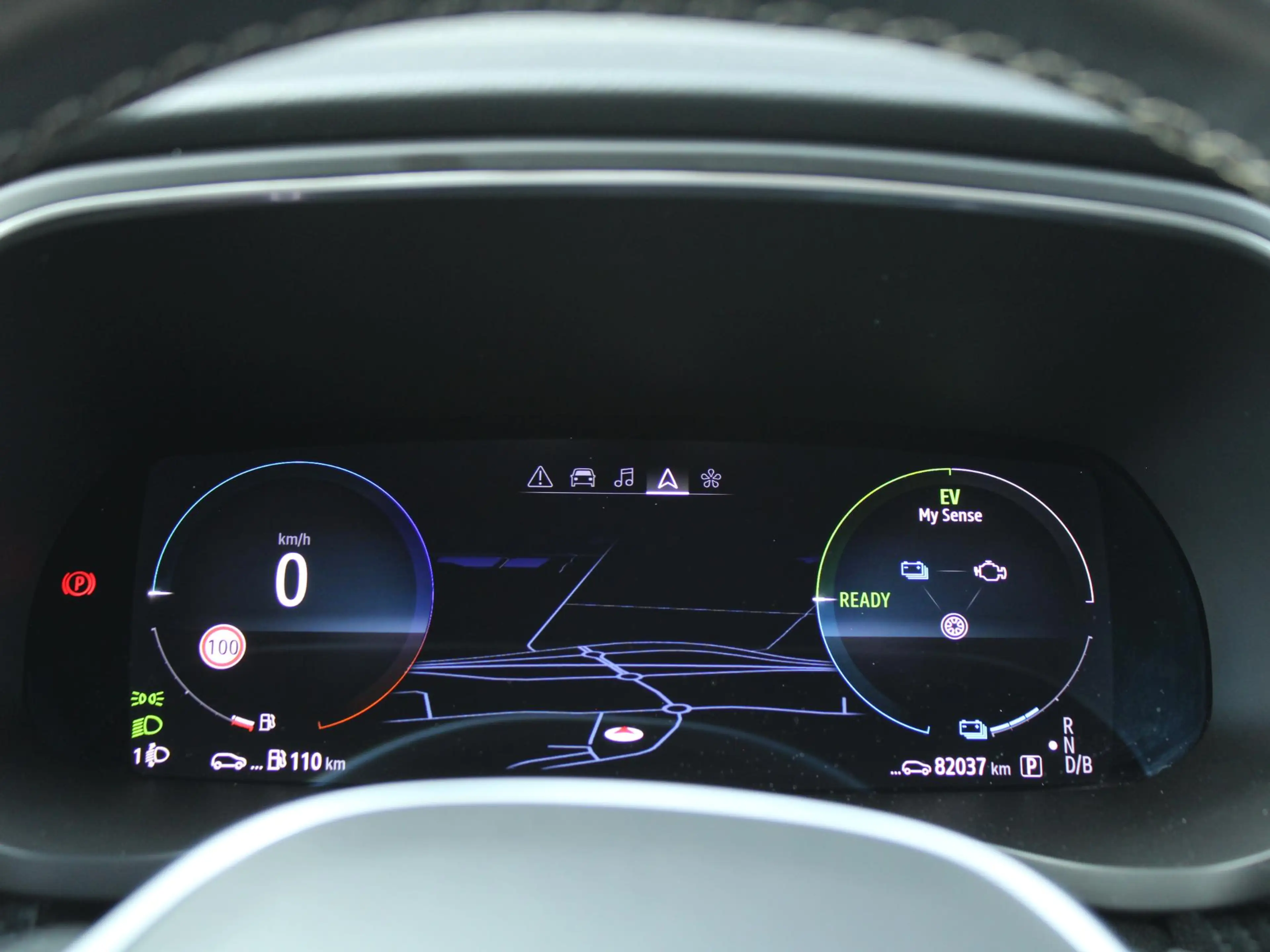 Renault Arkana 1.6 E-Tech hybrid 145 E-Tech engineered | Panorama — photo 26