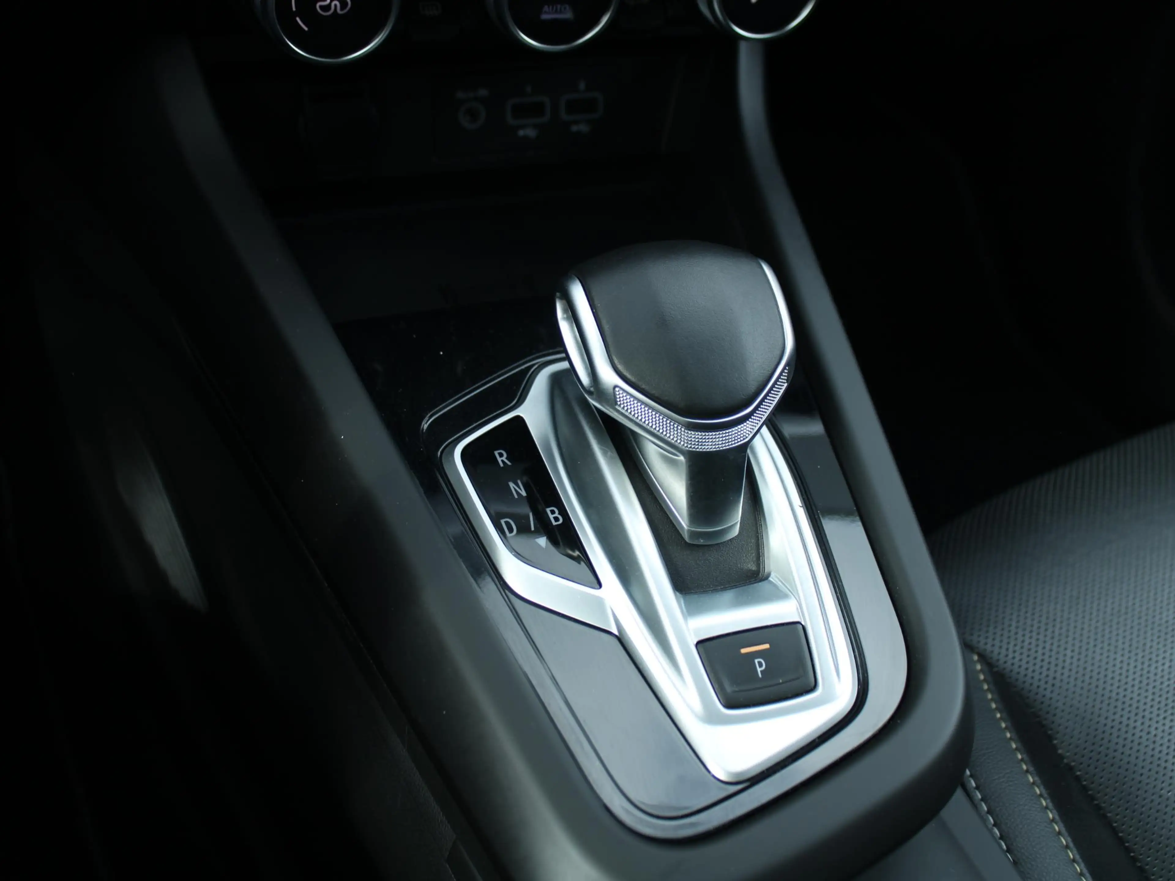 Renault Arkana 1.6 E-Tech hybrid 145 E-Tech engineered | Panorama — photo 41