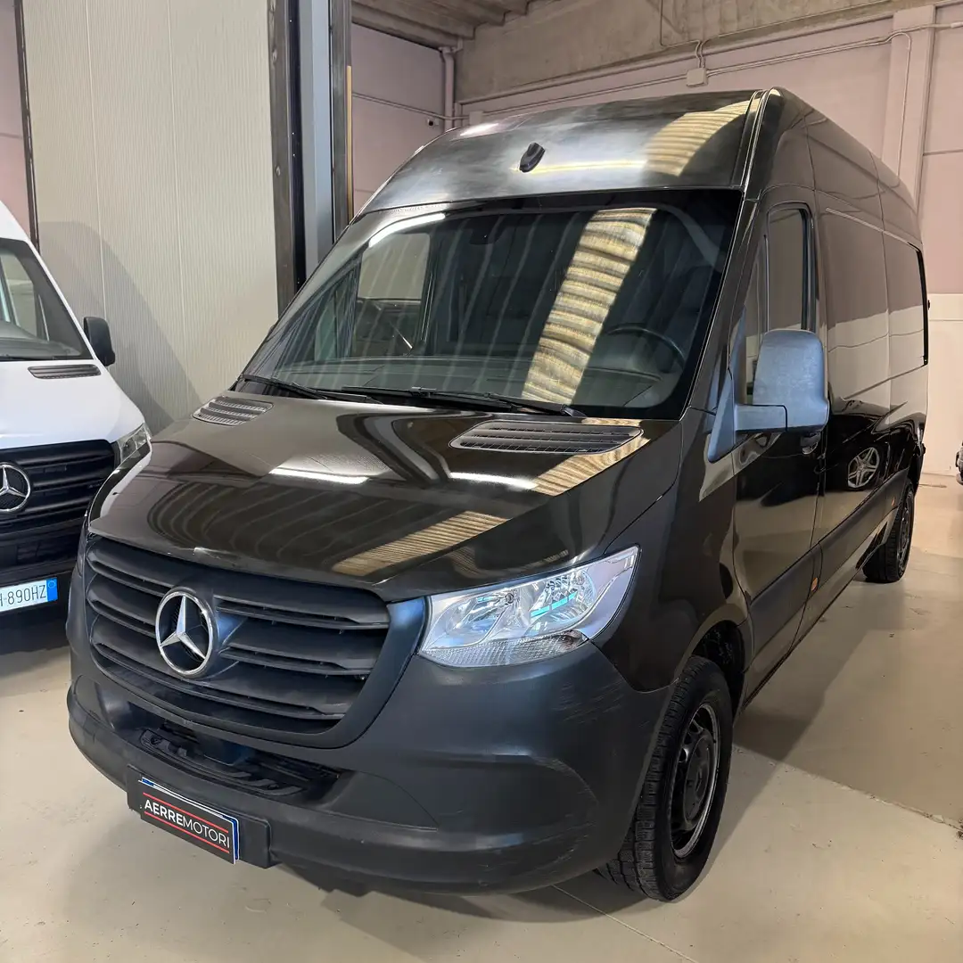 Mercedes-Benz Sprinter 311 cdi F 39/33 E6  -  Rivestimento interno Braun - 1