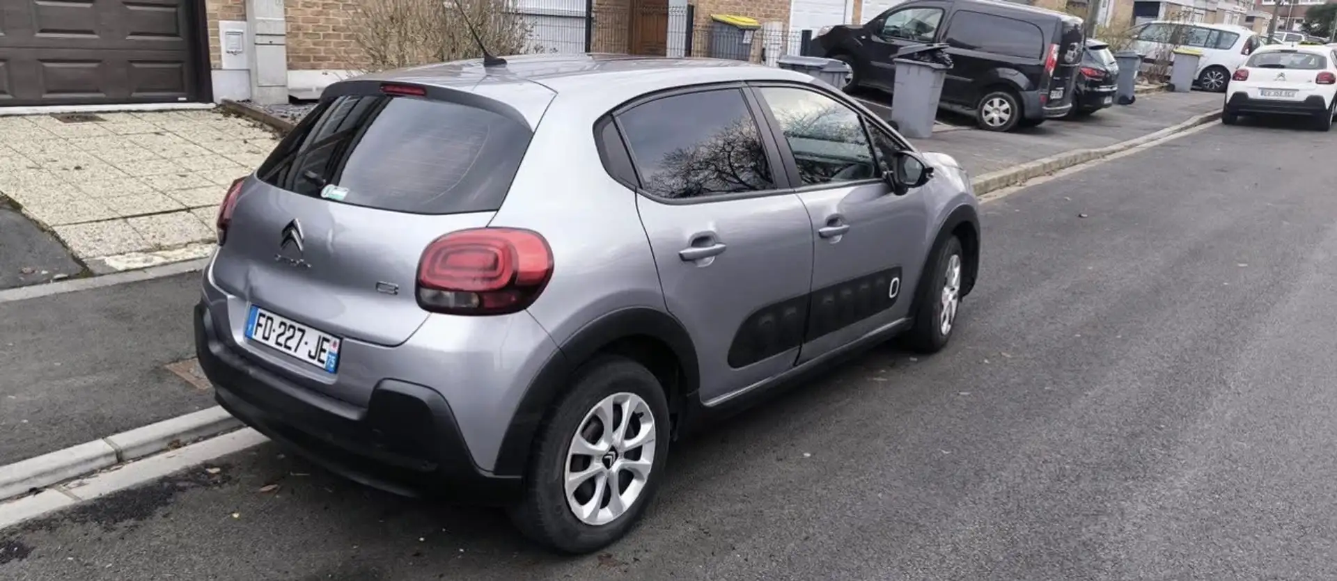 Citroen C3 PureTech 82 Confort - 1
