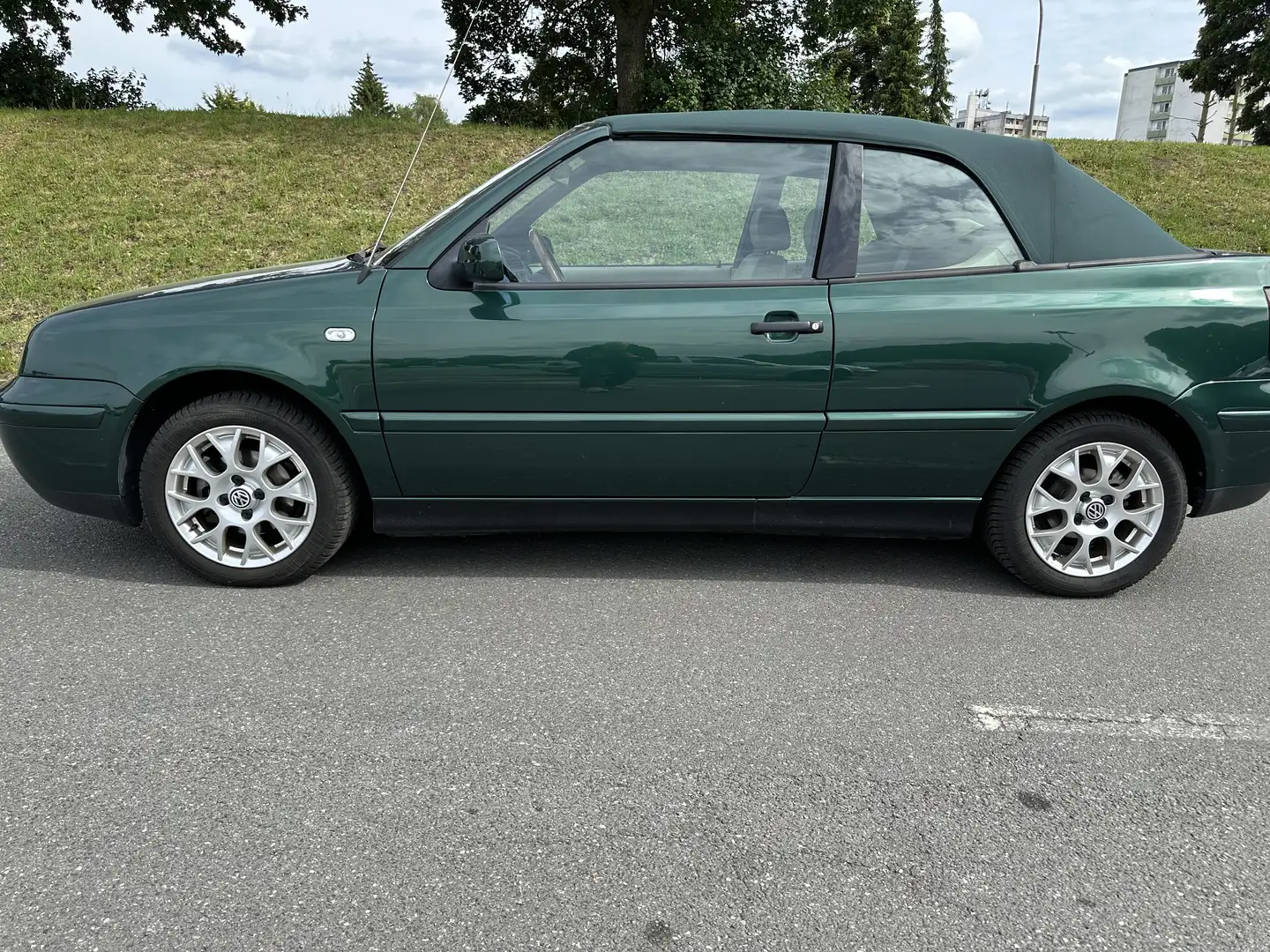Volkswagen Golf Cabriolet Cabrio 1.6 Classicline Verde - 2