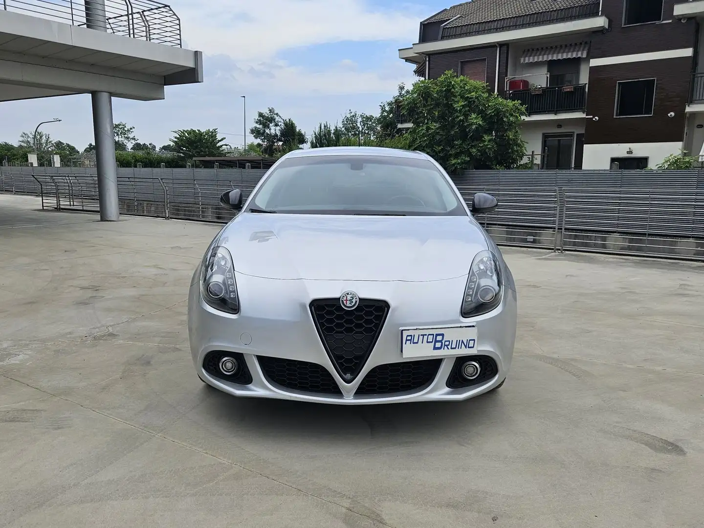 Alfa Romeo Giulietta 1.4 Turbo 120 CV Distinctive NEOPATENTATI Argento - 2