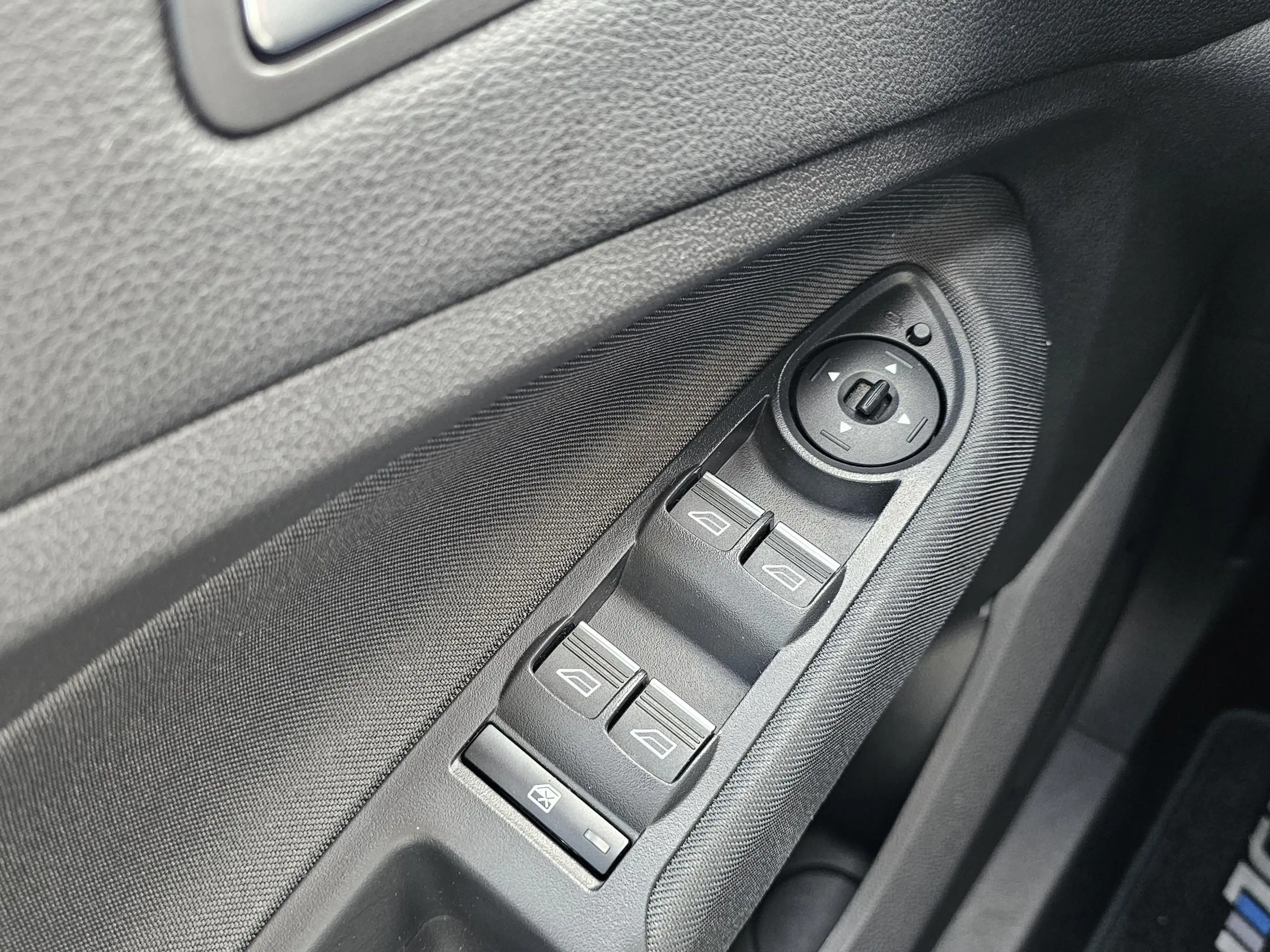 Ford C-Max 1.0 Trend Goed onderhouden | Trekhaak | Navigatie — photo 13