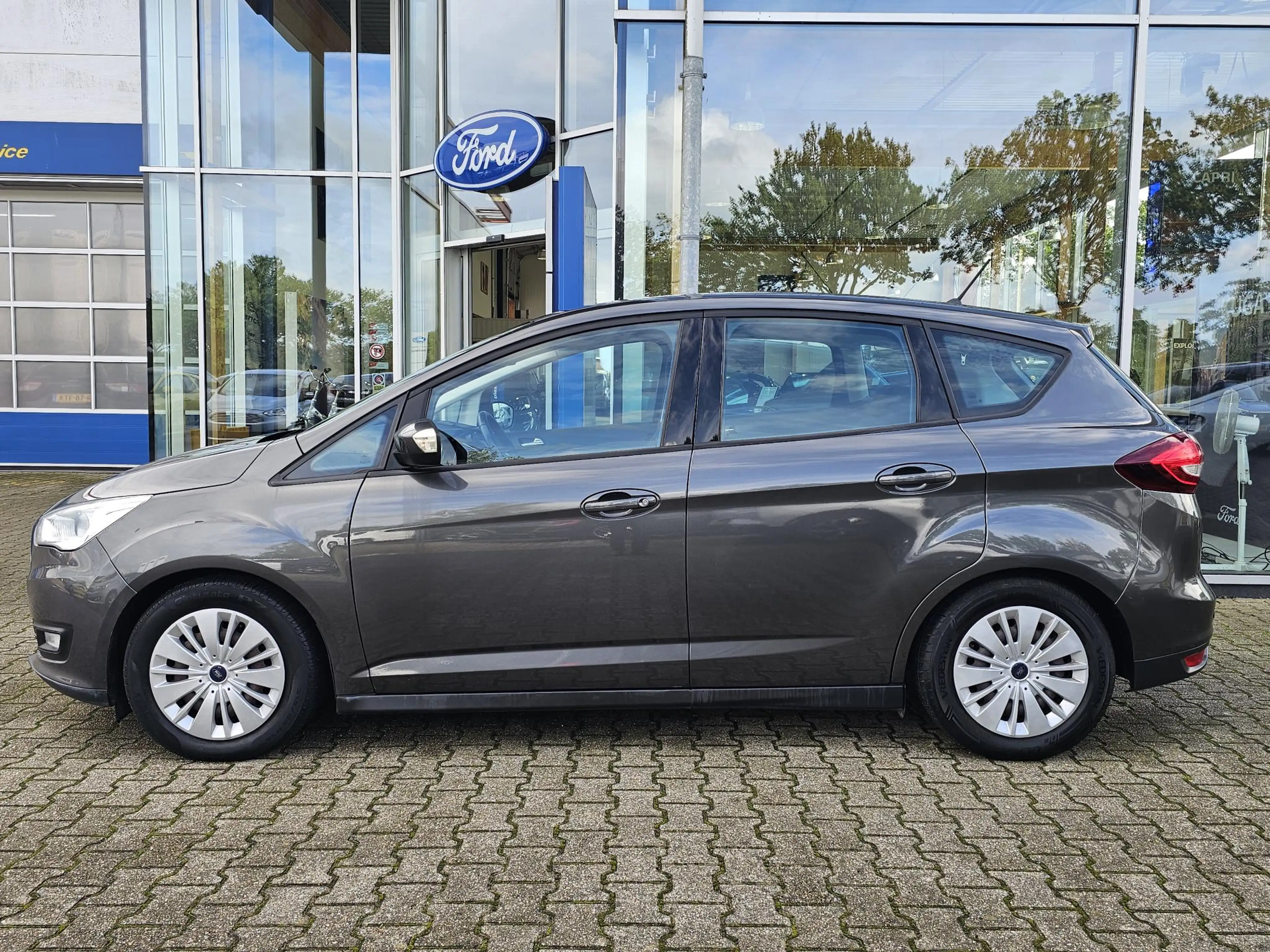 Ford C-Max 1.0 Trend Goed onderhouden | Trekhaak | Navigatie — photo 2