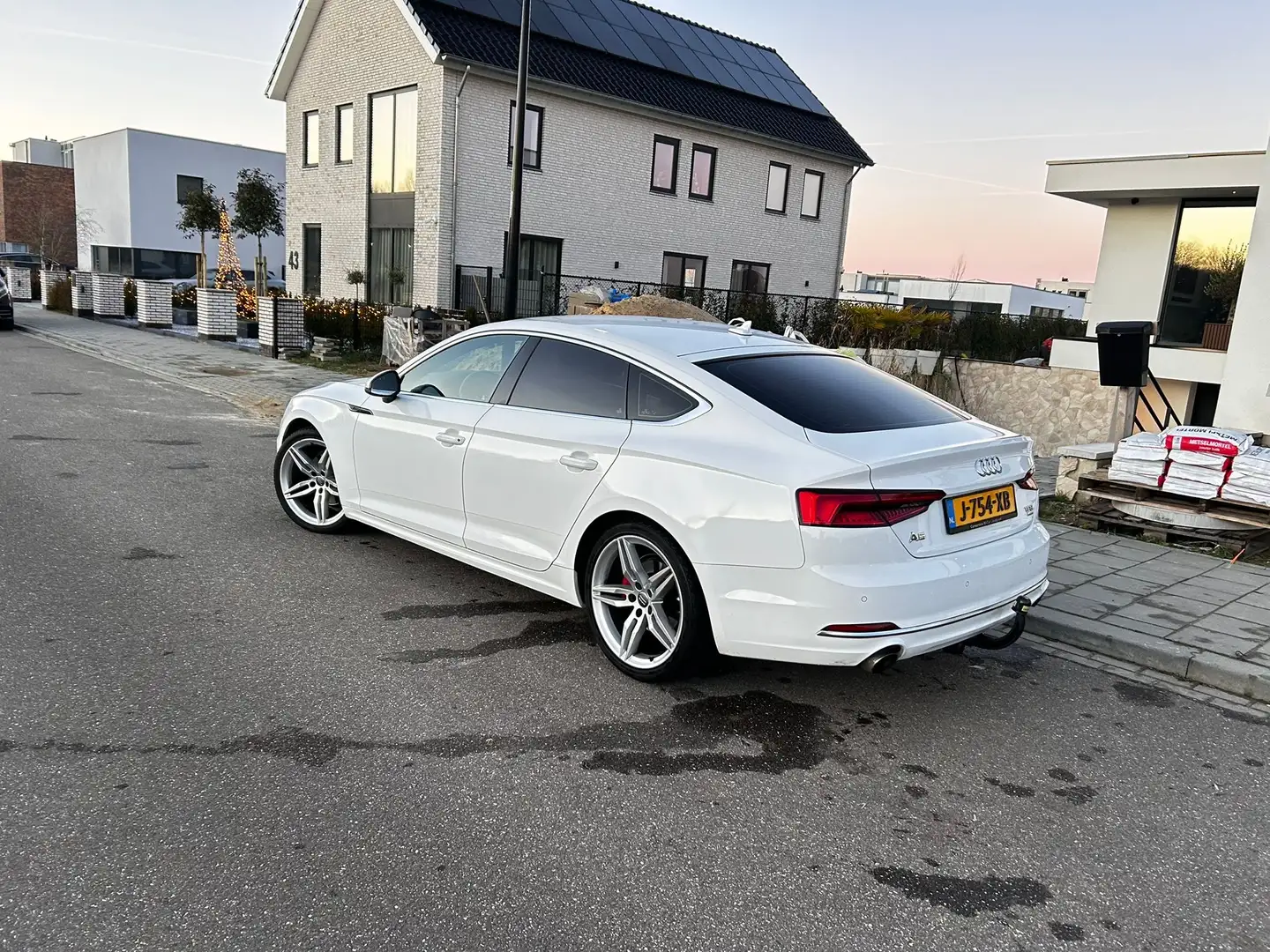 Audi A5 2.0 TFSI 190pk Launch Edition, S Tronic Wit - 2