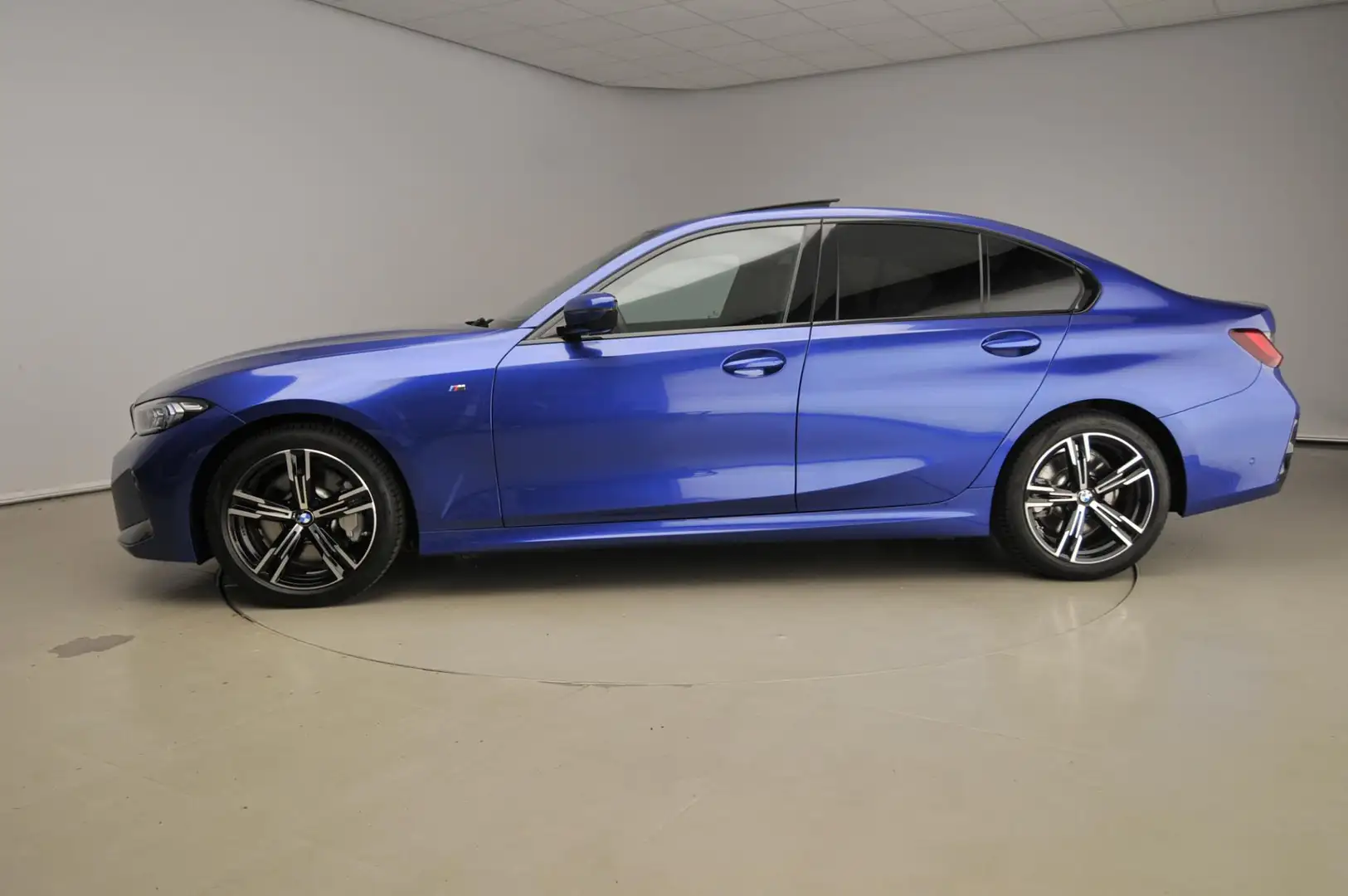 BMW 330 3 Serie Sedan 330d xDrive | M-Sportpakket | LED | Bleu - 2