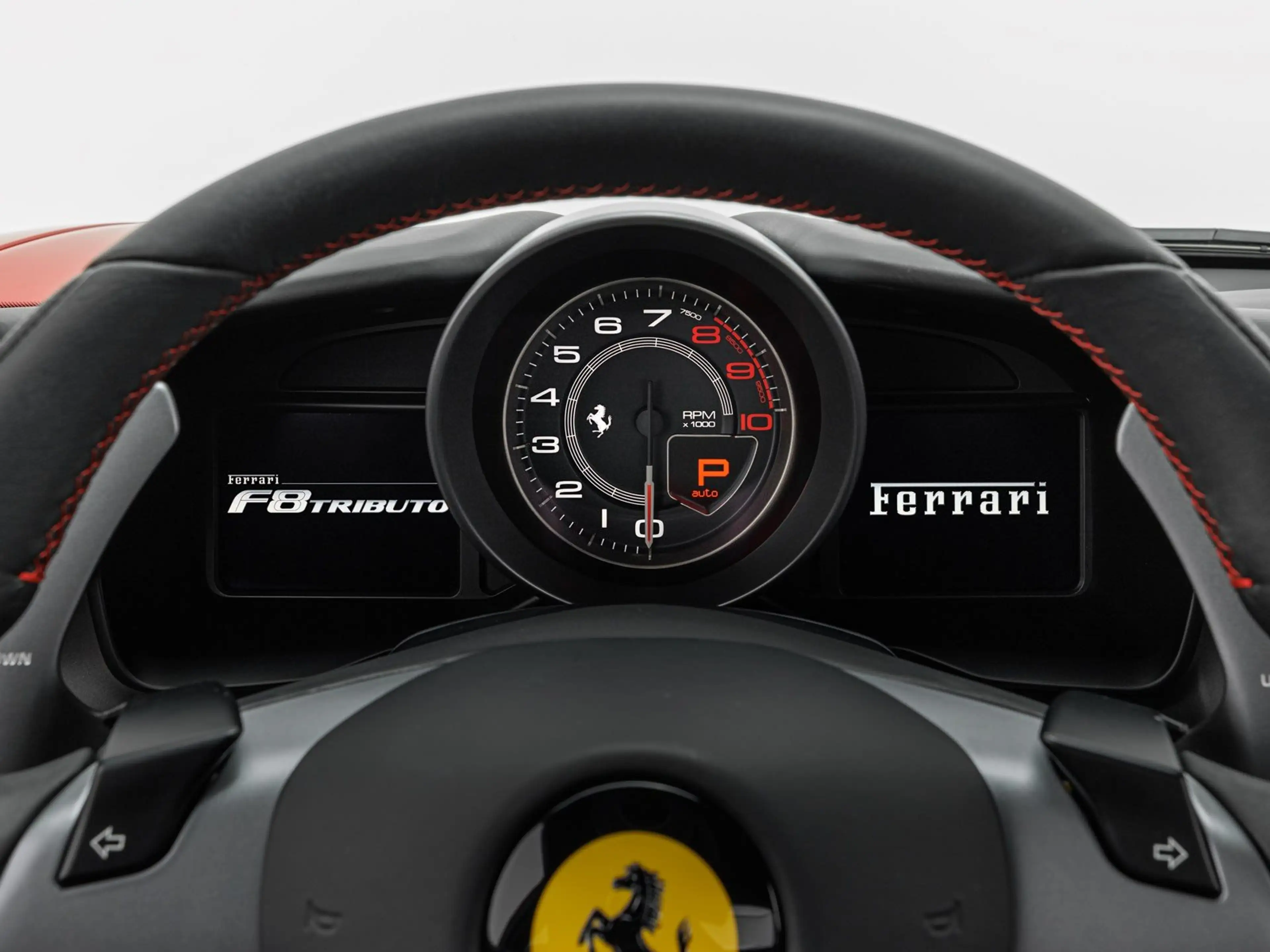 Ferrari F8 Tributo — photo 13