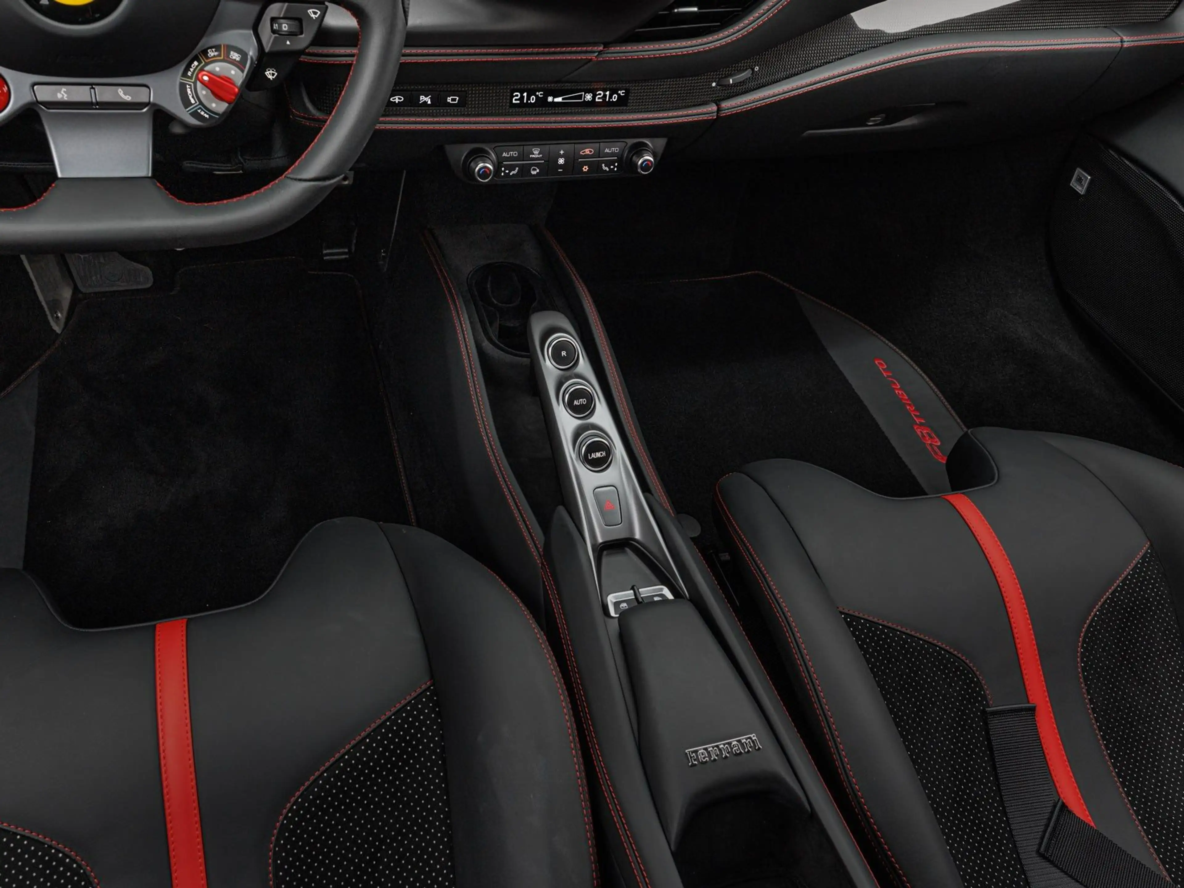 Ferrari F8 Tributo — photo 12