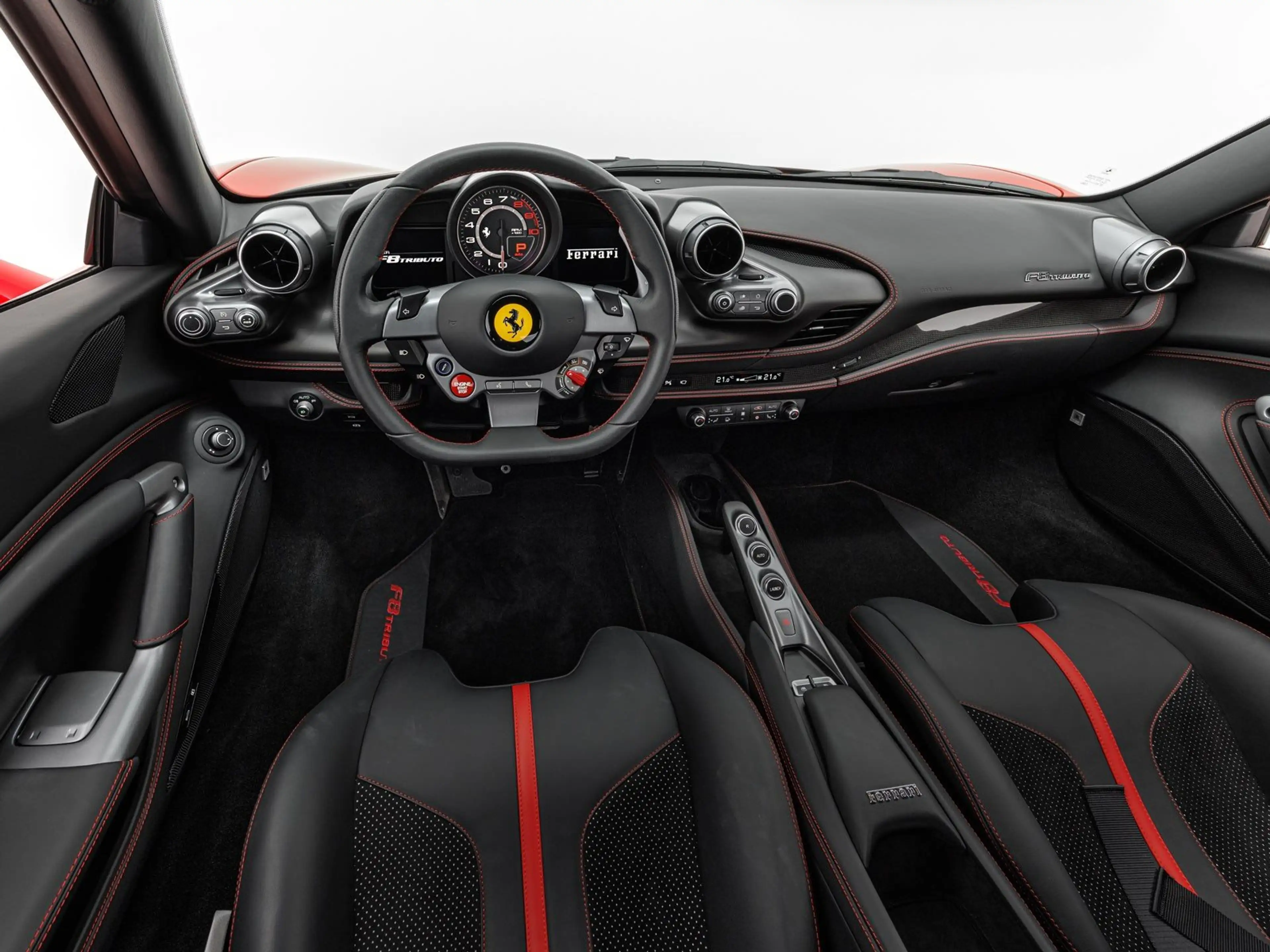 Ferrari F8 Tributo — photo 11