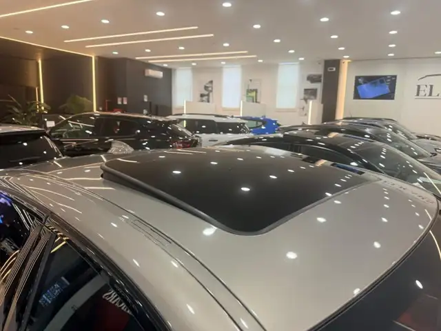 BMW M3 view 7