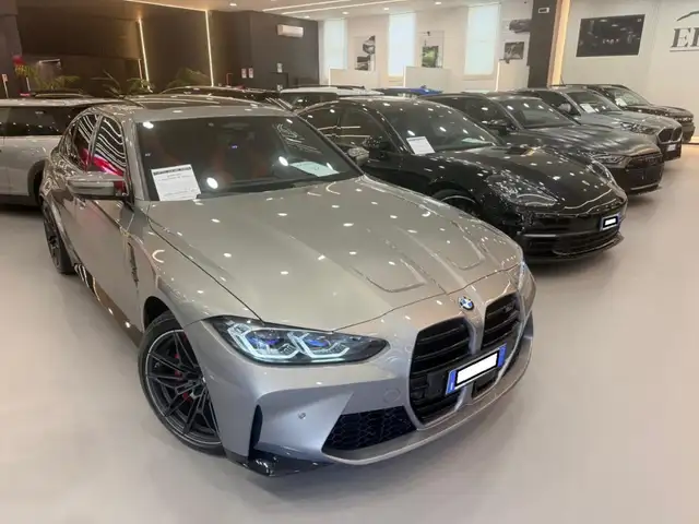 BMW M3 view 4