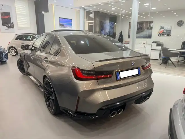 BMW M3 view 5