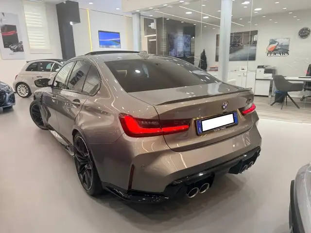 BMW M3 view 6