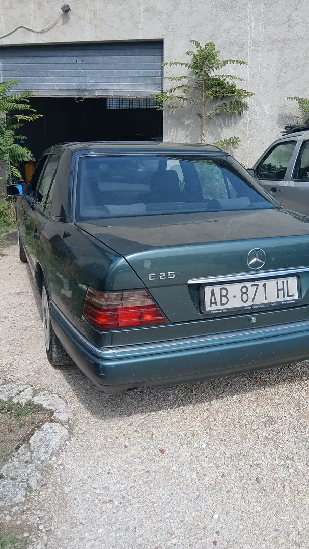 Mercedes-Benz E 250 d Elegance - 2