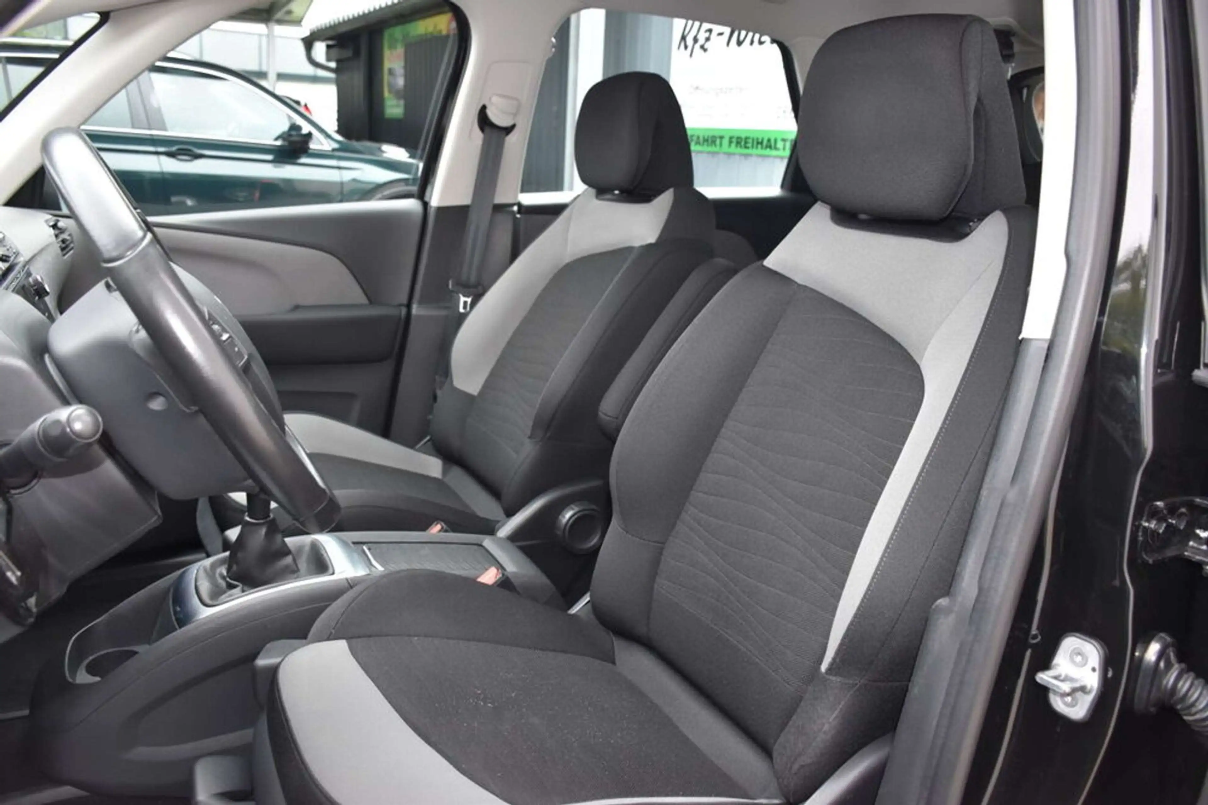 Citroen C4 Picasso Seduction HDI / Service + Pickerl NEU / — photo 24